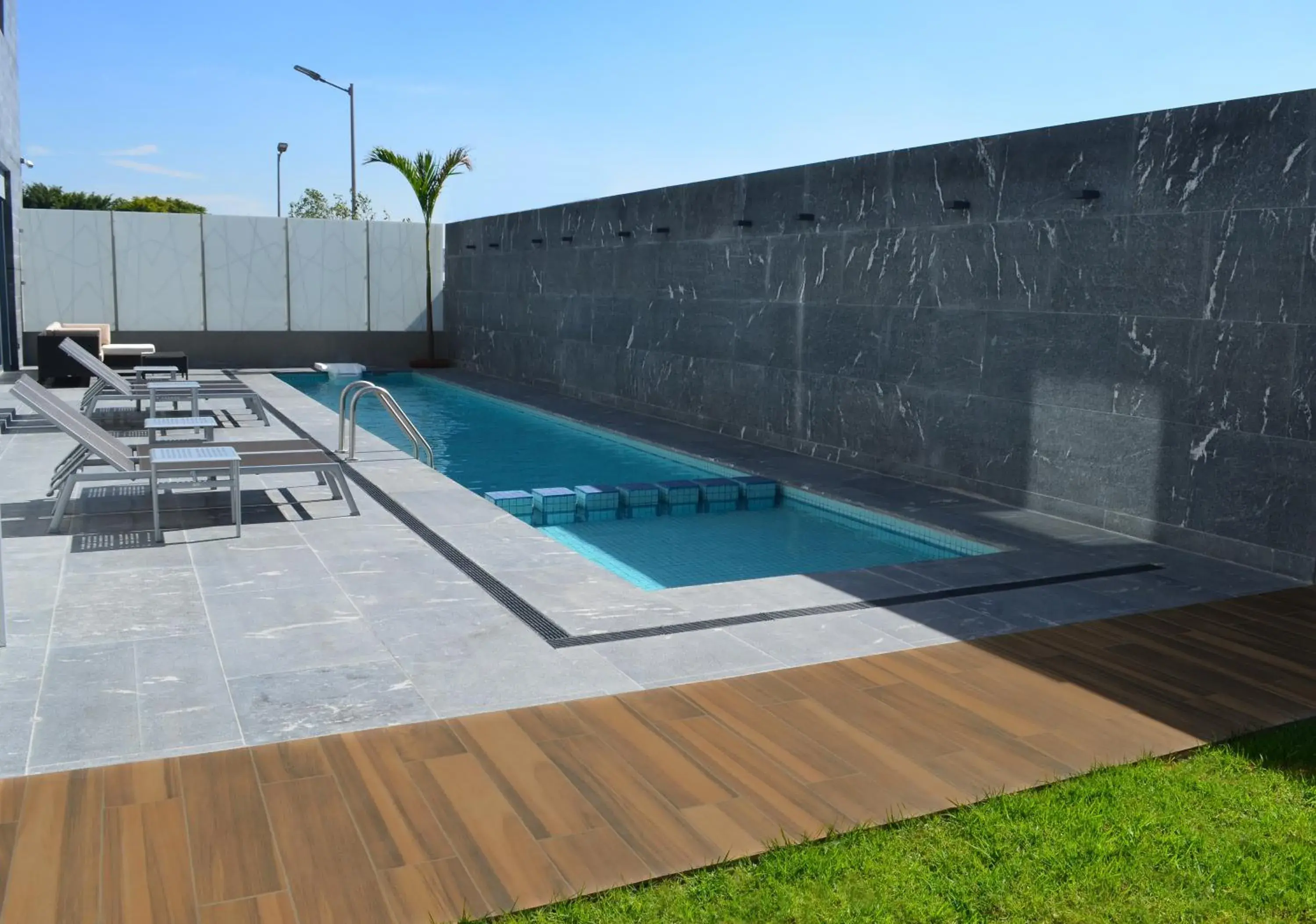 Swimming Pool in Casa Inn Business Irapuato