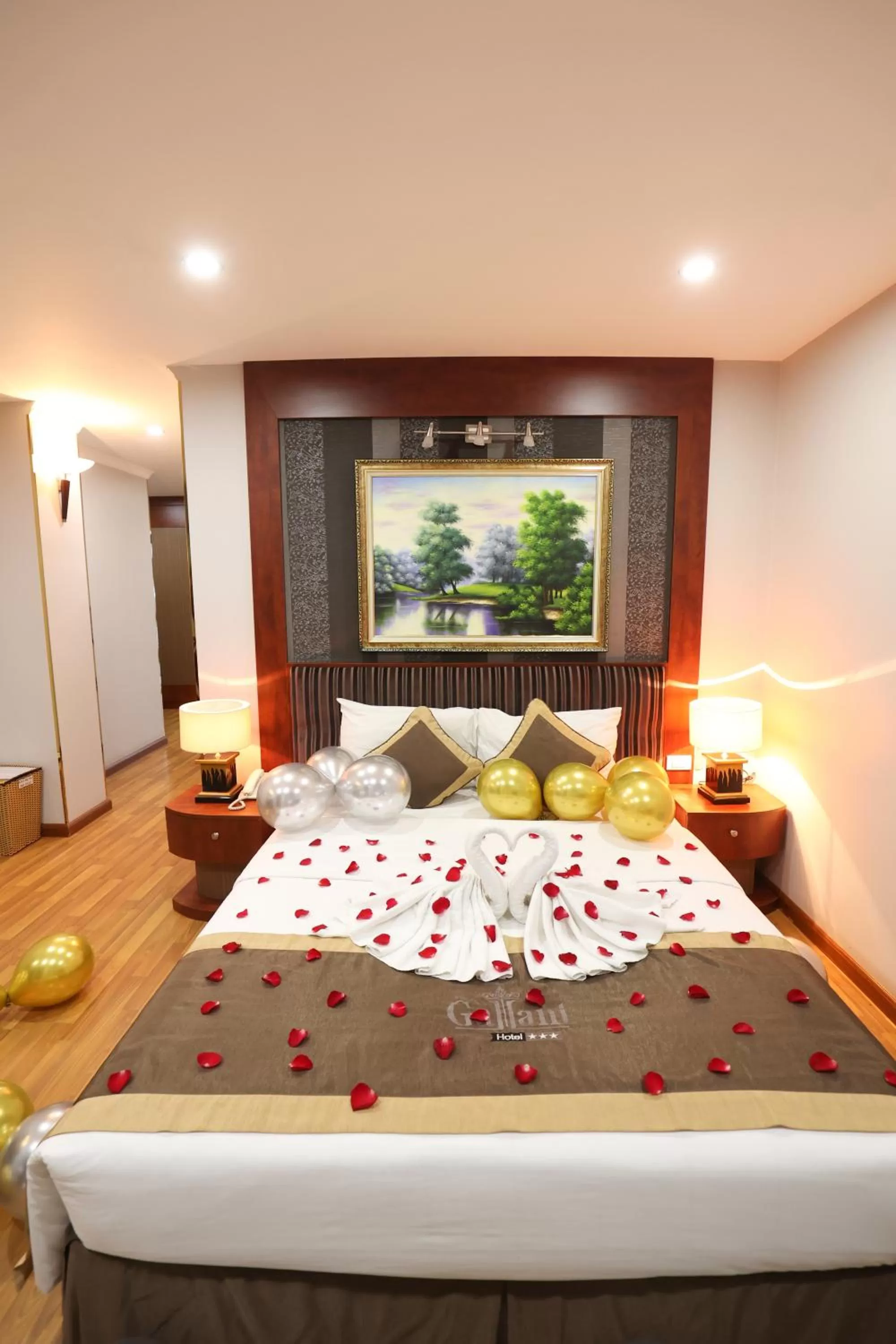 Bed in Gallant Hotel