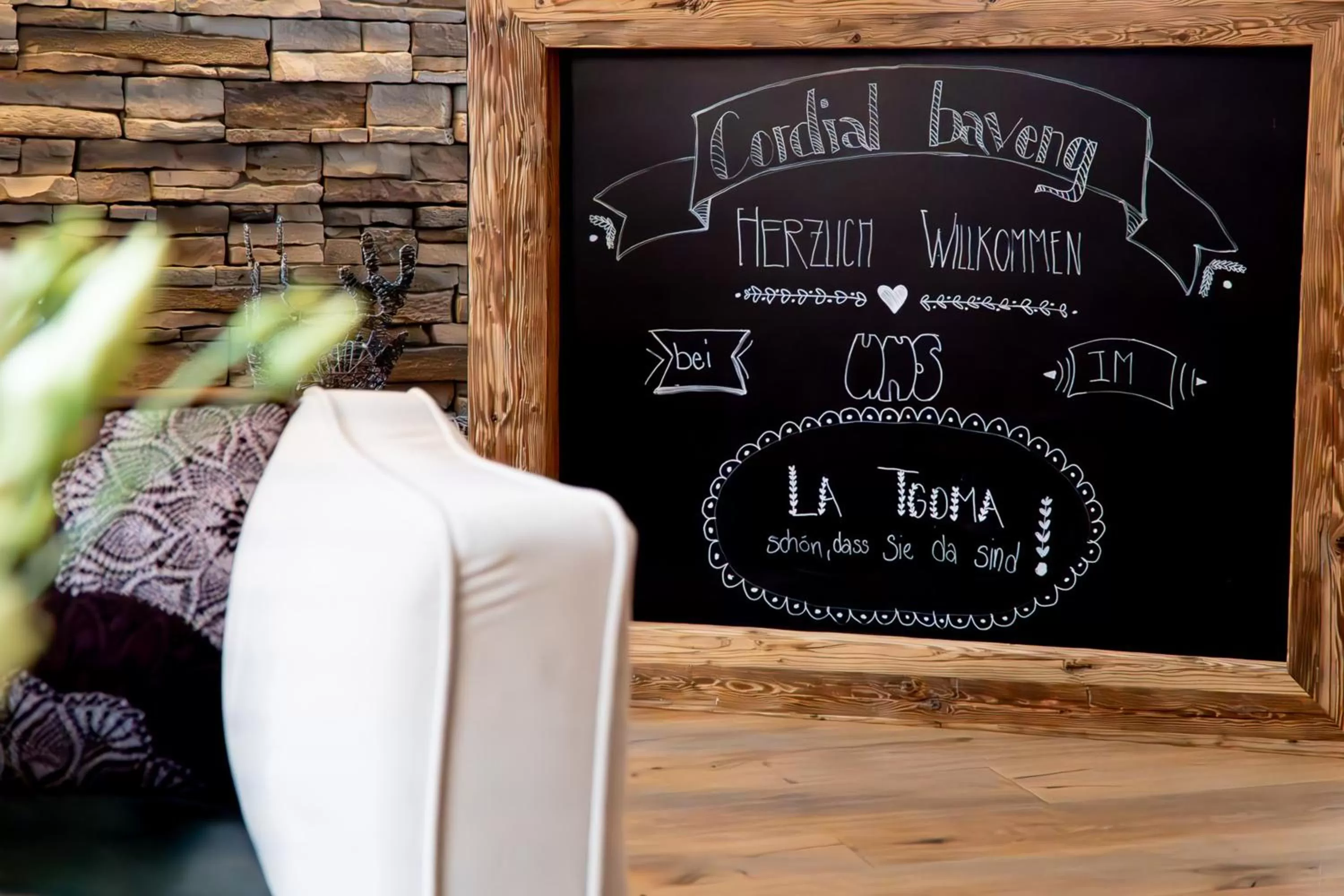 Logo/Certificate/Sign in La Tgoma - Hotel & Restaurant