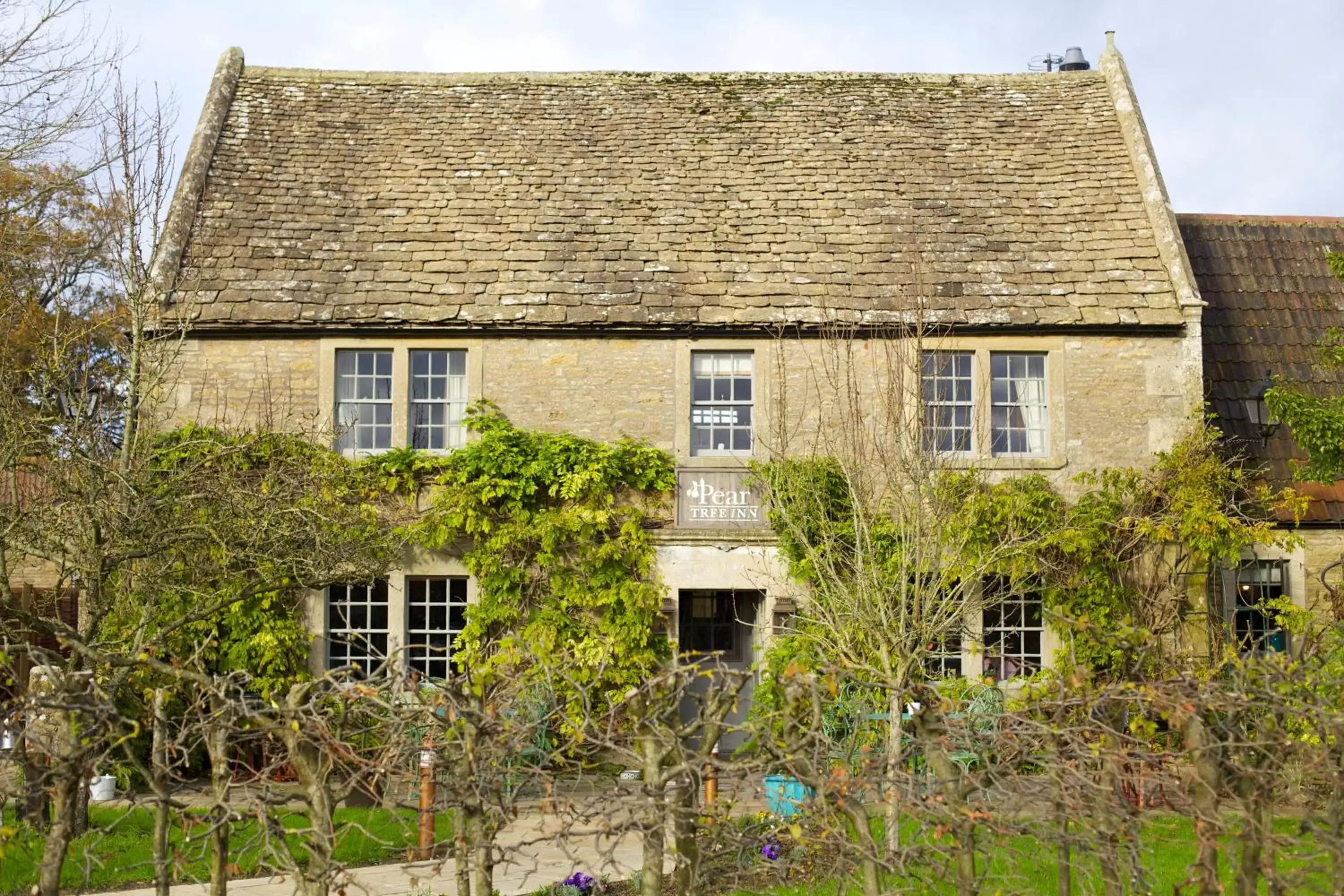 Facade/entrance, Property Building in Pear Tree Inn Whitley