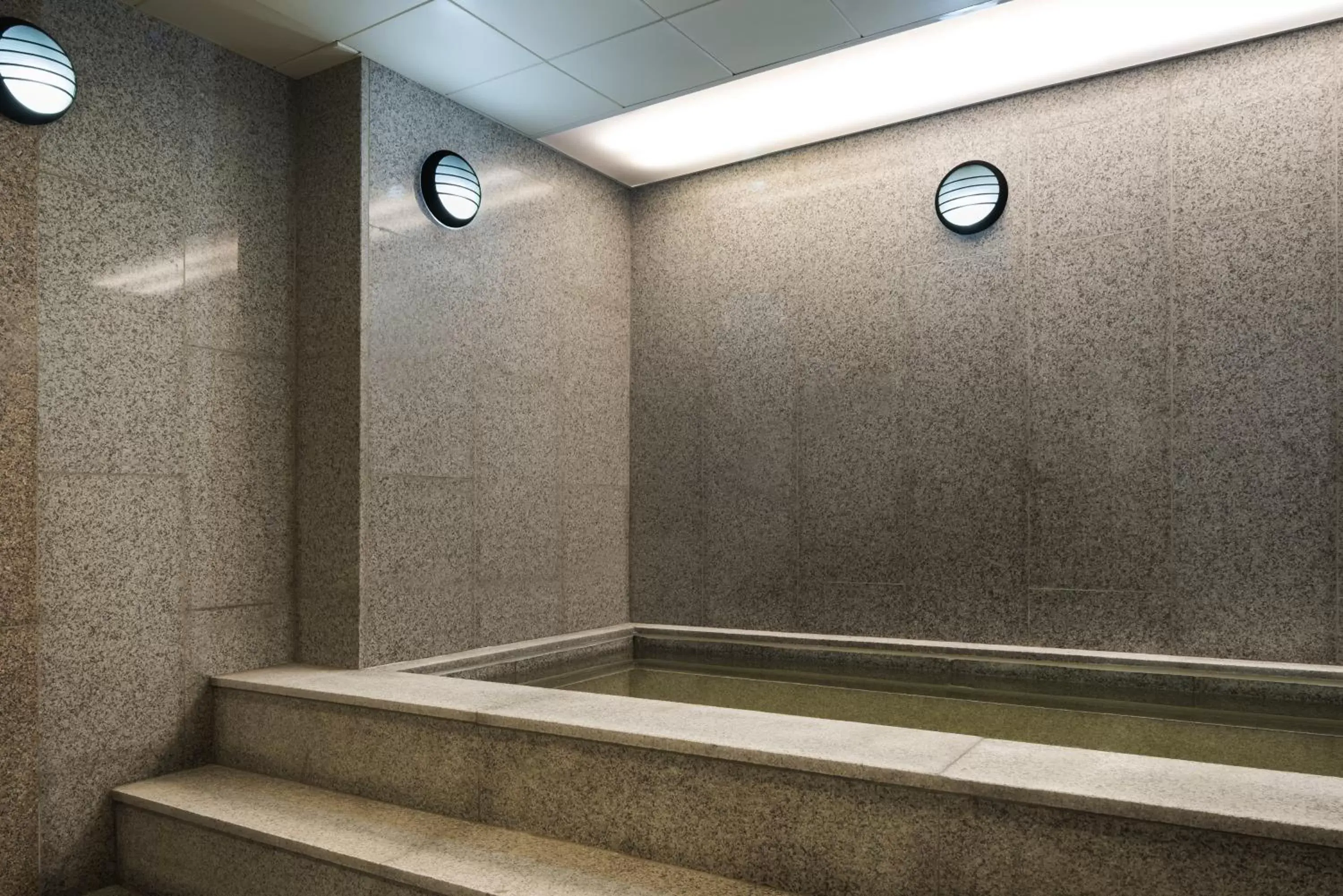 Hot Tub, Bathroom in ibis budget Ambassador Busan Haeundae