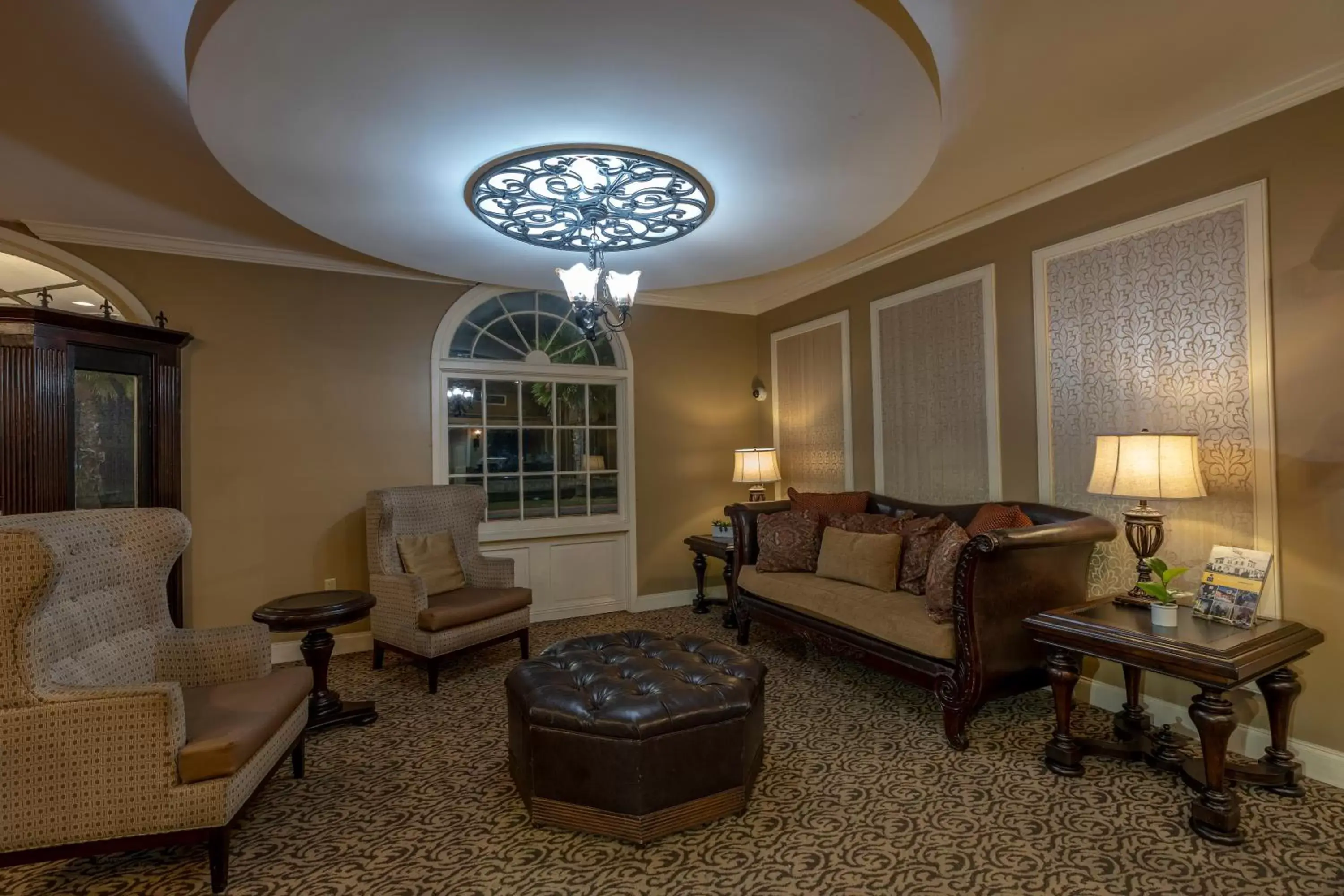 Lobby or reception, Seating Area in Best Western Plus French Quarter Courtyard Hotel