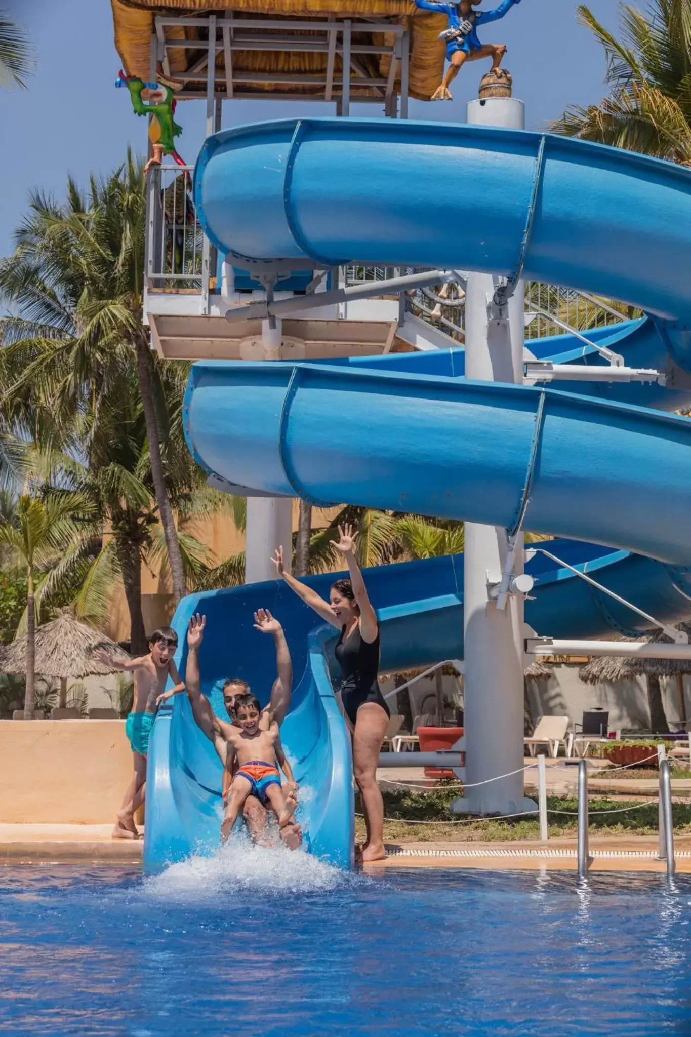 Swimming pool, Water Park in Krystal Ixtapa