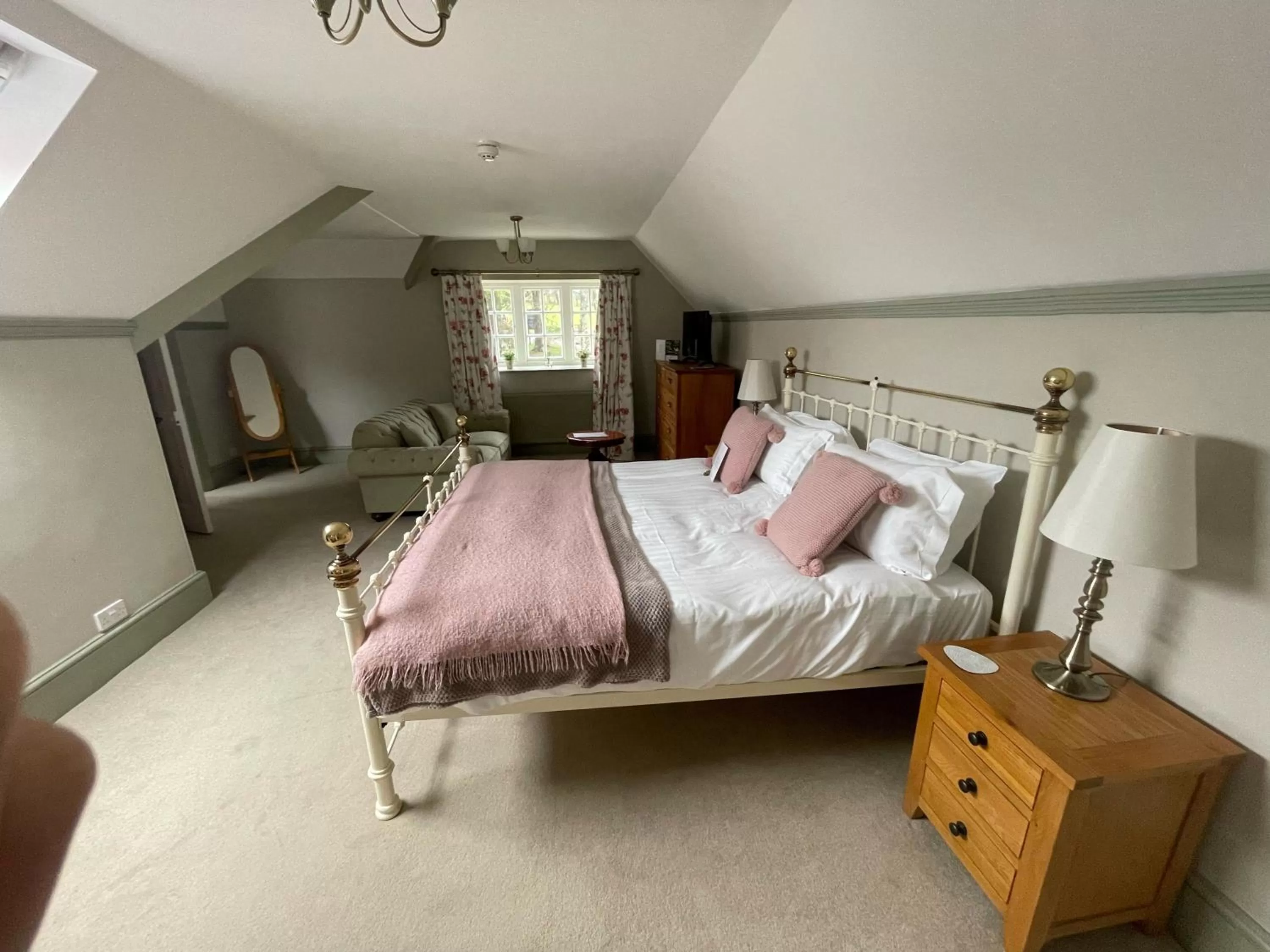 Bed in The Penrallt Country House Hotel