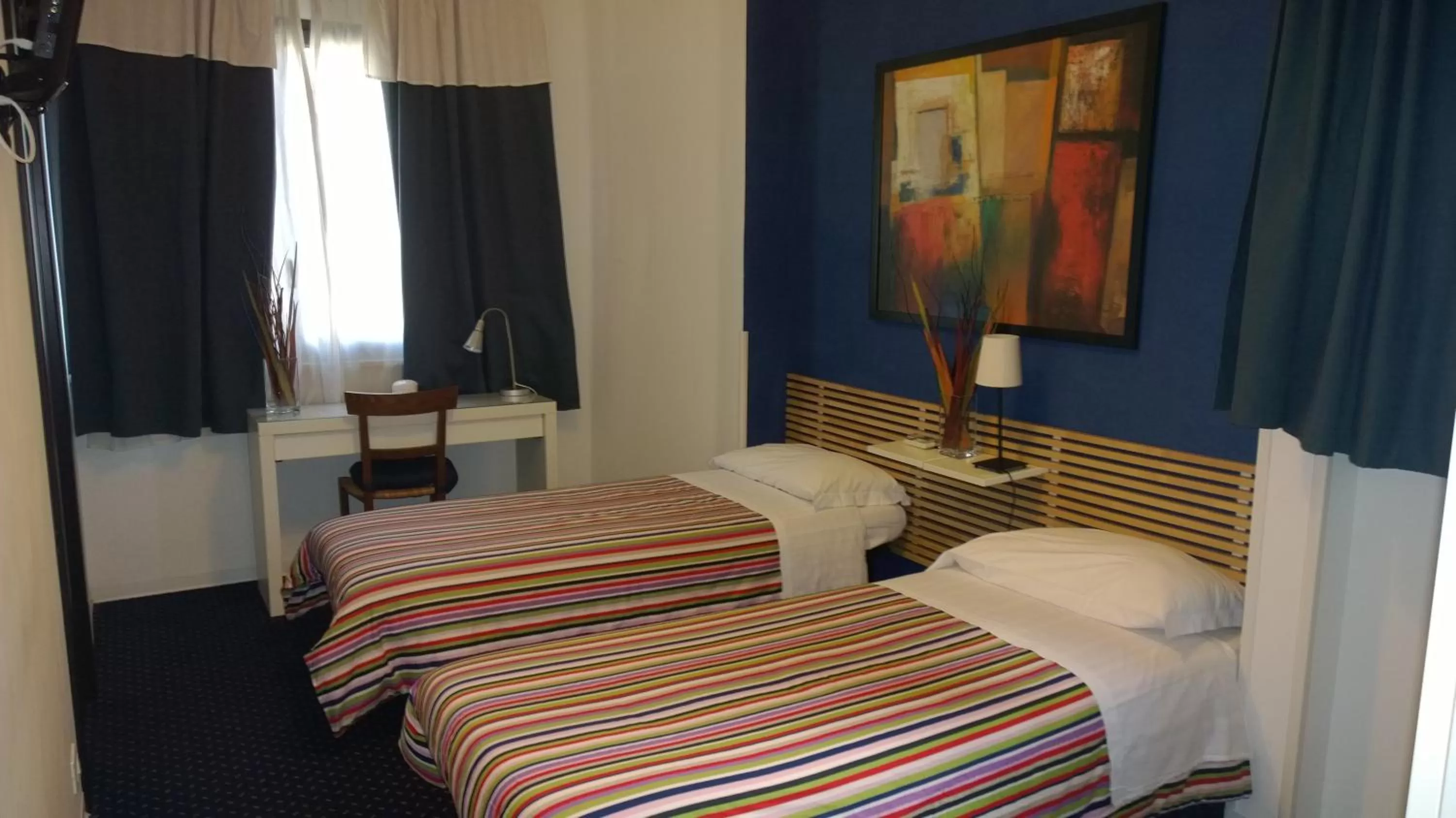 Decorative detail, Bed in Almi Rooms