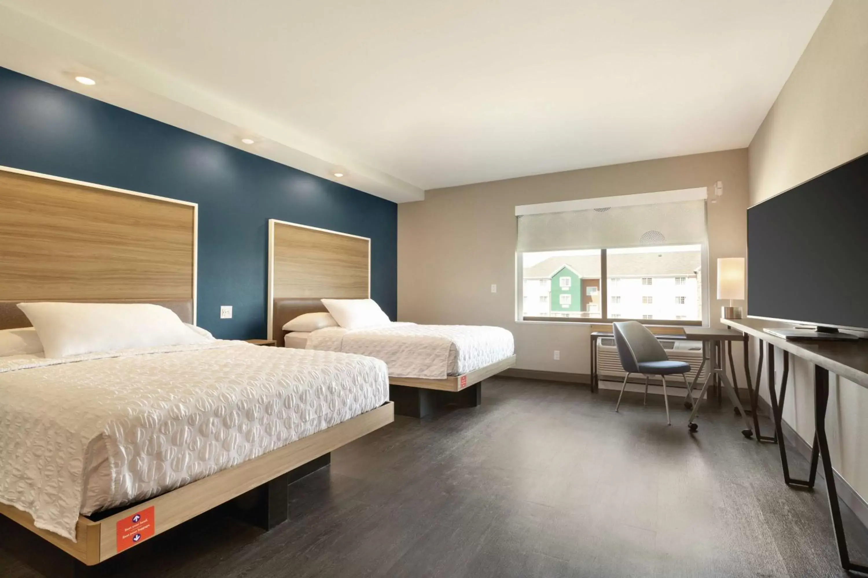 Bedroom, Bed in Tru By Hilton Meridian Boise West Id