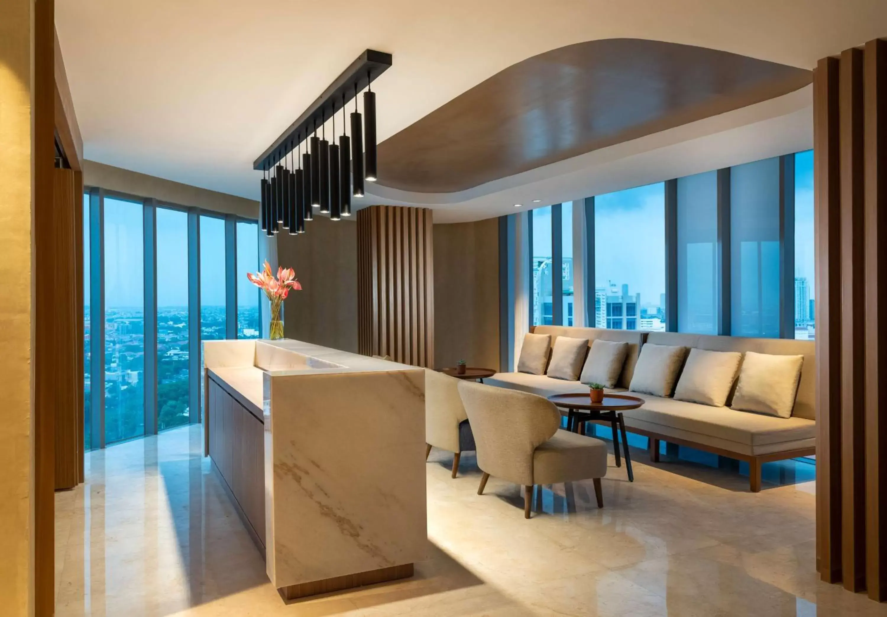 Lounge or bar in DoubleTree by Hilton Surabaya Lounge or bar in DoubleTree by Hilton Surabaya