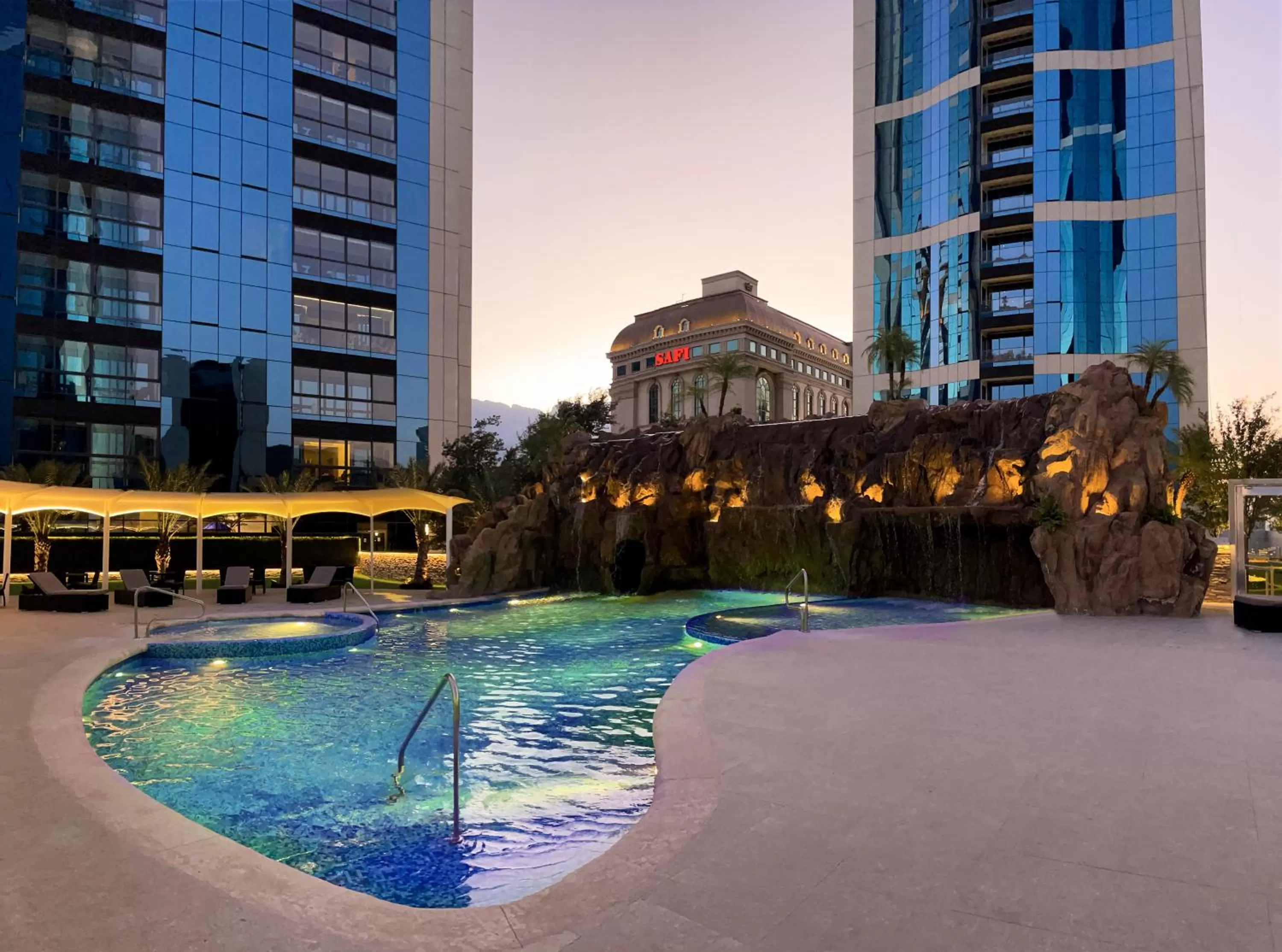 Swimming pool in Safi Royal Luxury Metropolitan