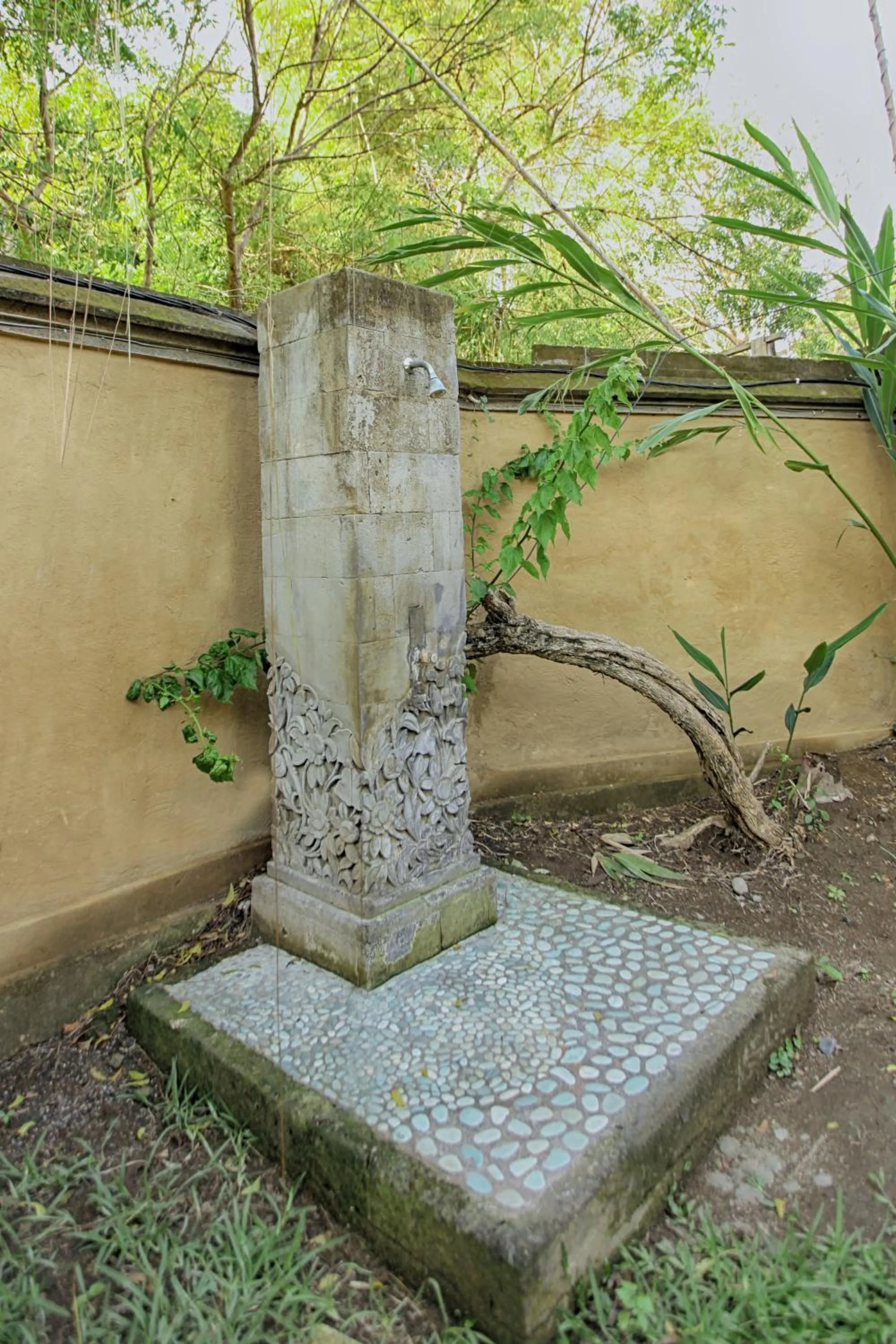 Shower in Visakha Sanur by Puri Signatures