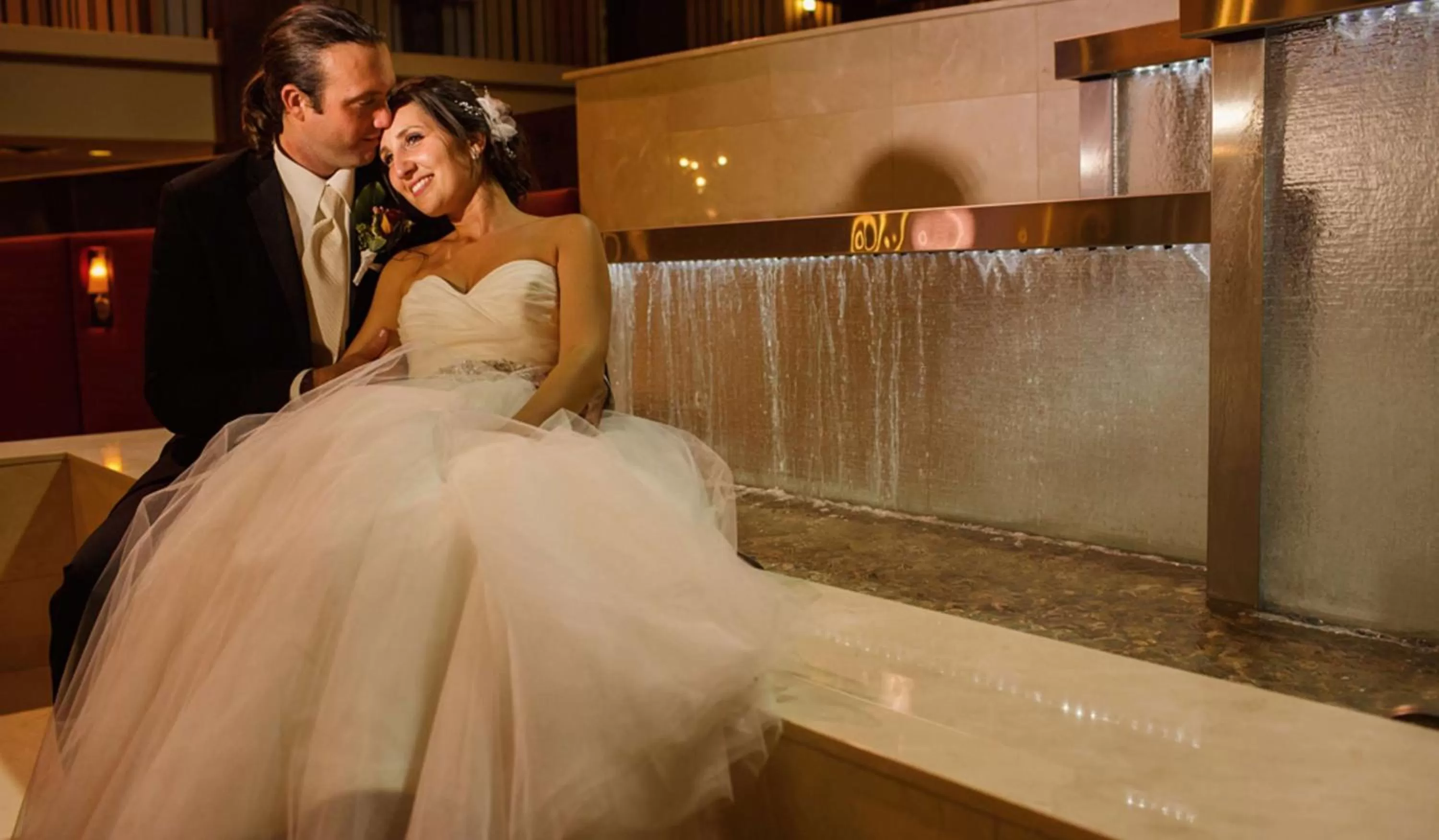 Lobby or reception in Embassy Suites Cleveland - Beachwood