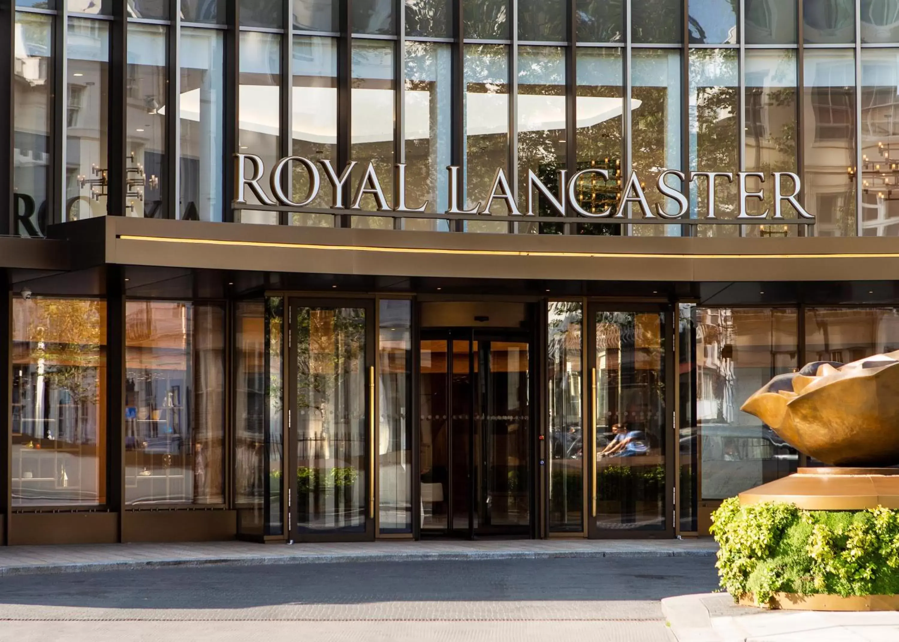 Facade/entrance in Royal Lancaster London