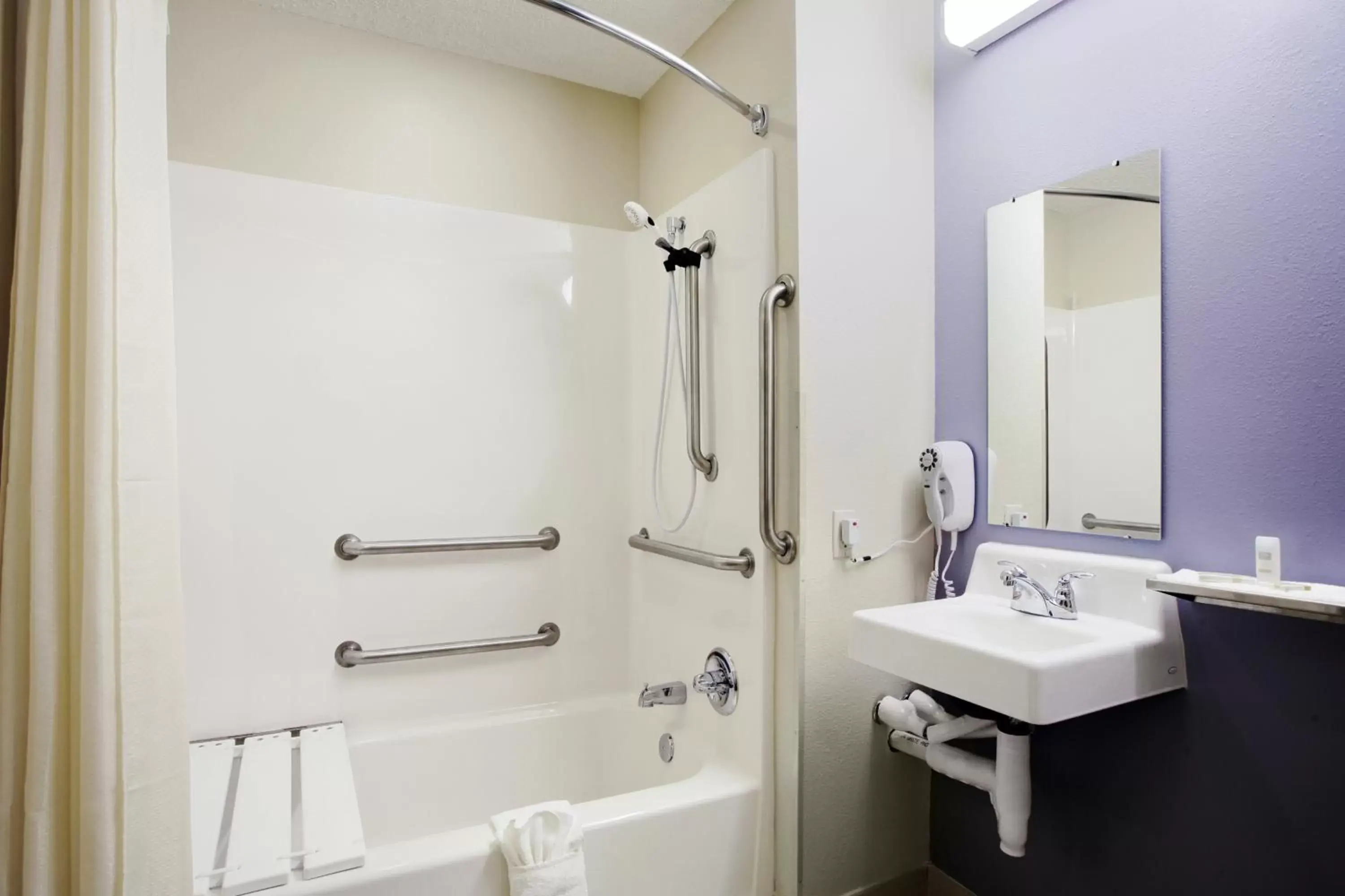 Bathroom in Microtel Inn & Suites by Wyndham Plattsburgh