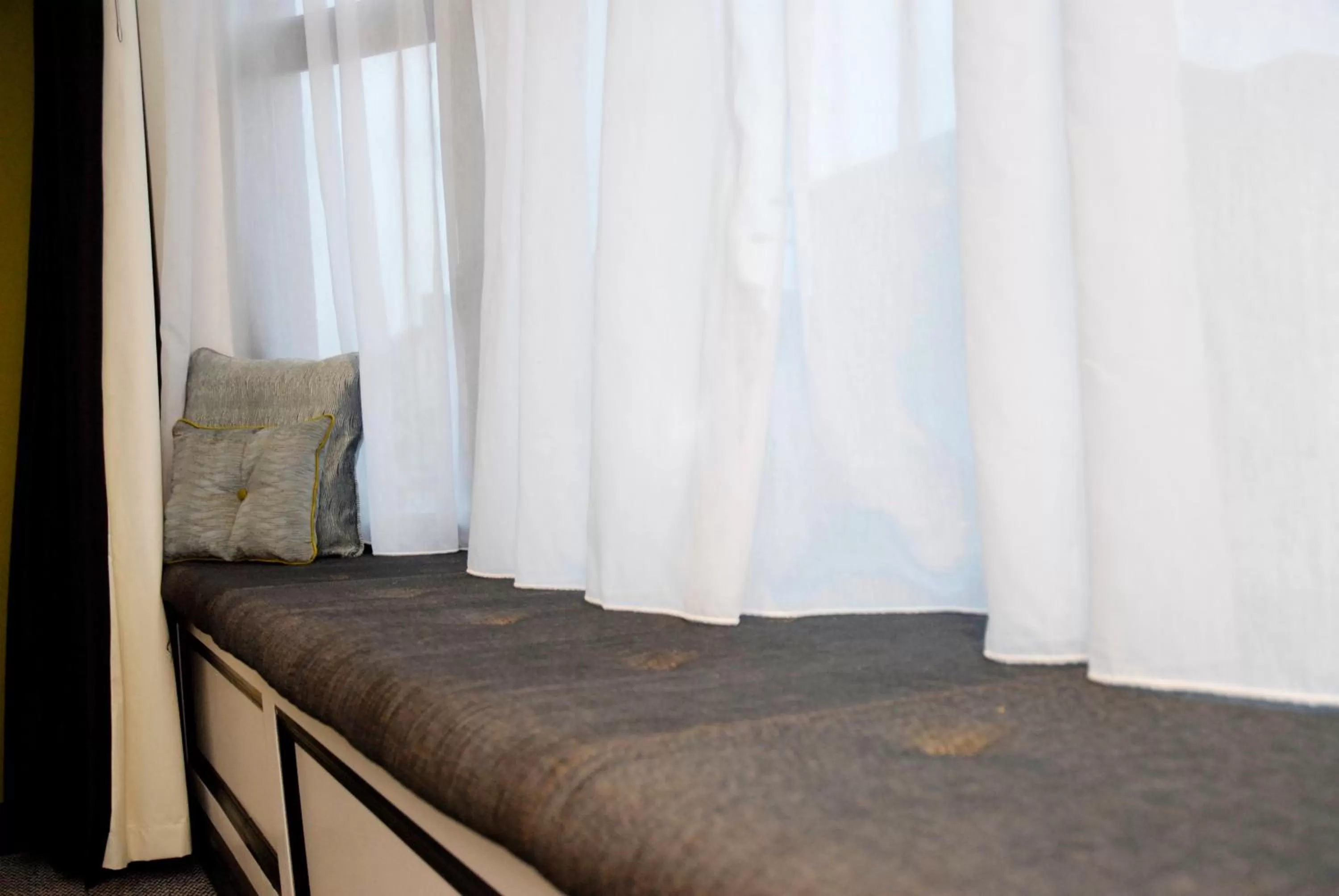 Seating area, Bed in Print Works Hotel