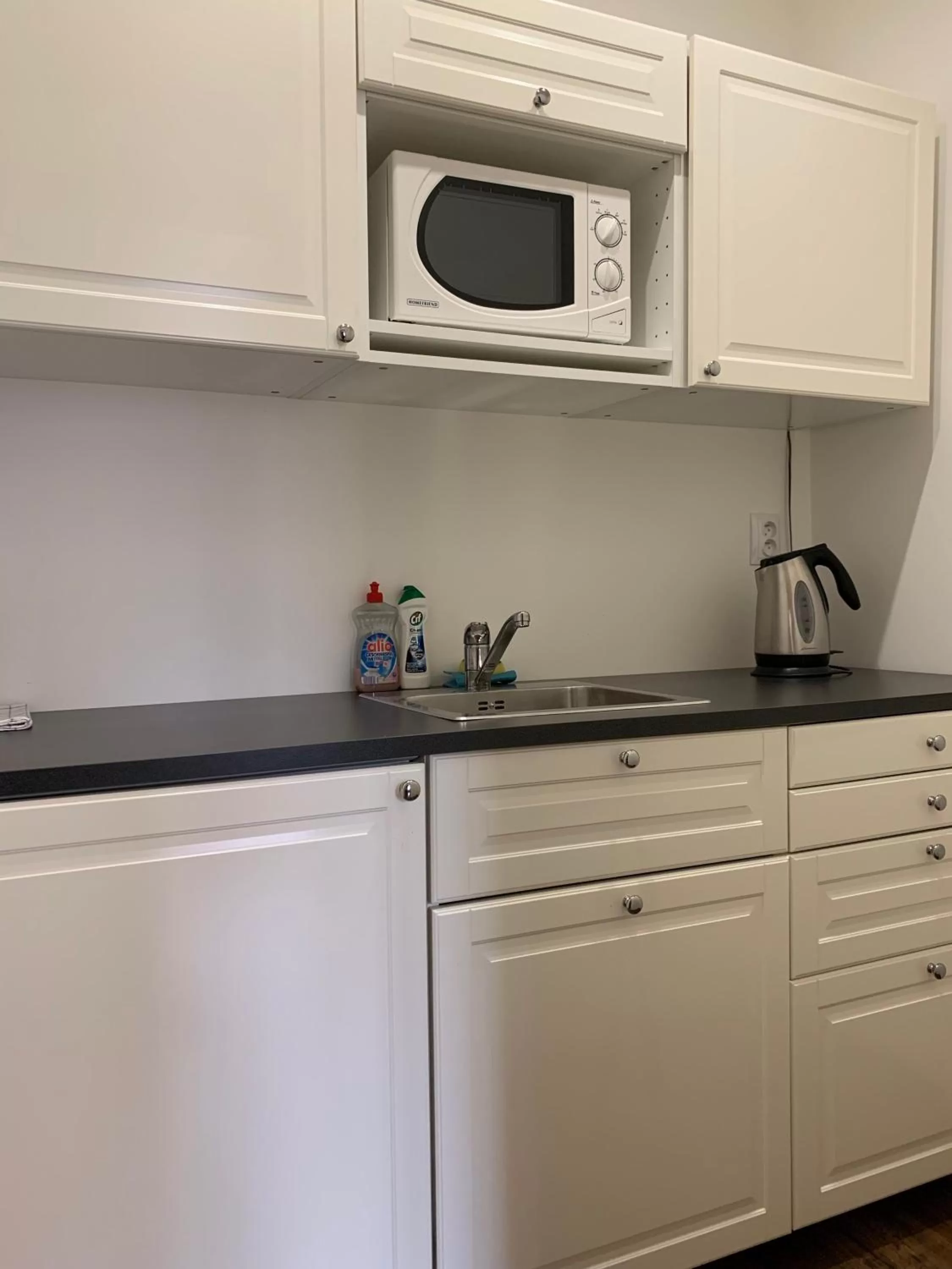 Kitchen or kitchenette in Apartma La Provence