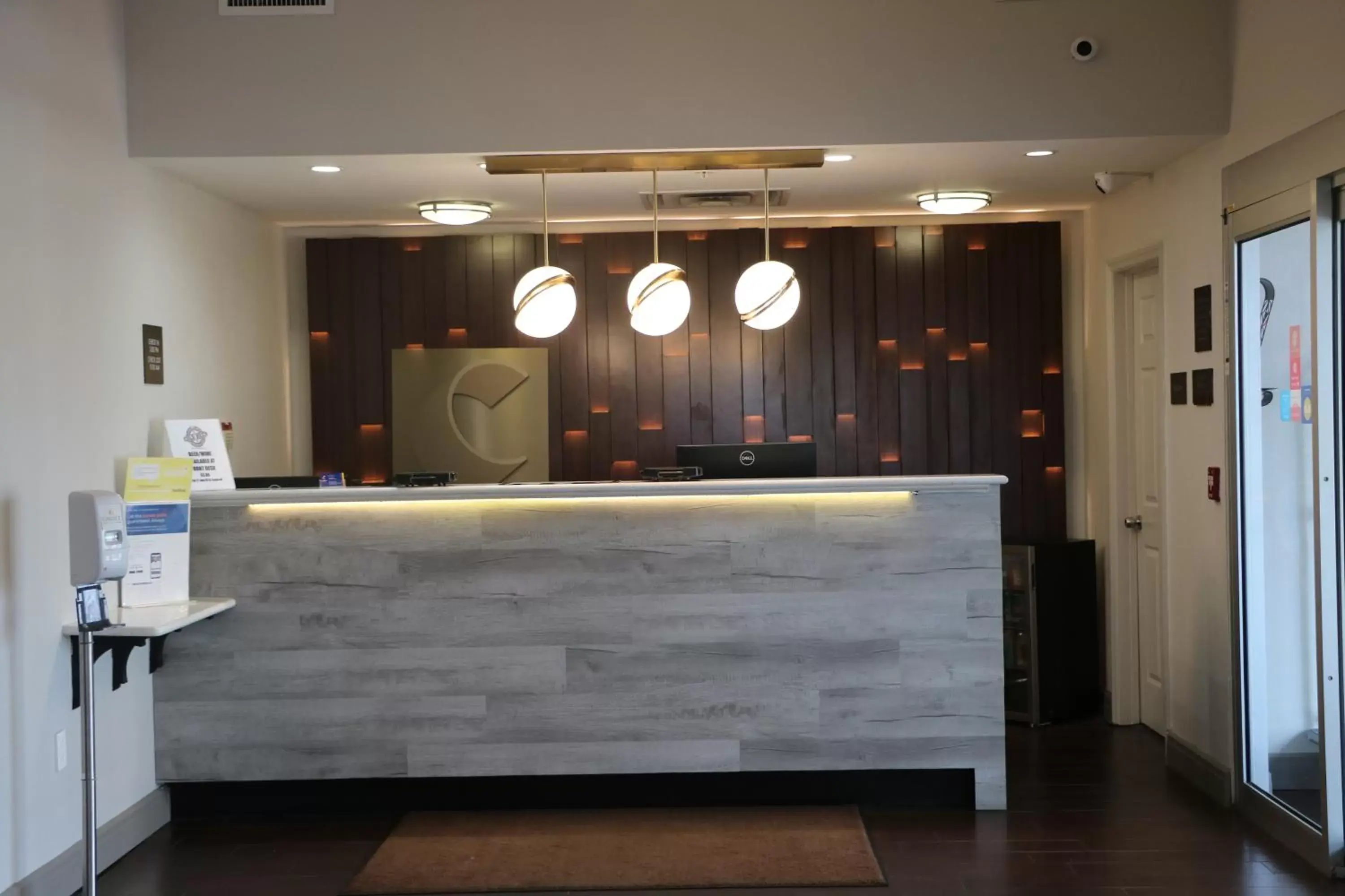Lobby or reception in Comfort Suites Clearwater - Dunedin Lobby or reception in Comfort Suites Clearwater - Dunedin