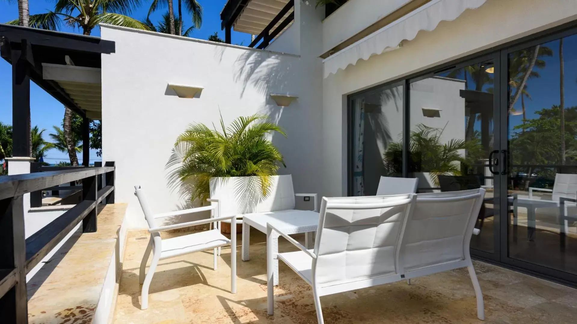 Balcony/Terrace in Aligio Apart-hotel & Spa - Las Terrenas