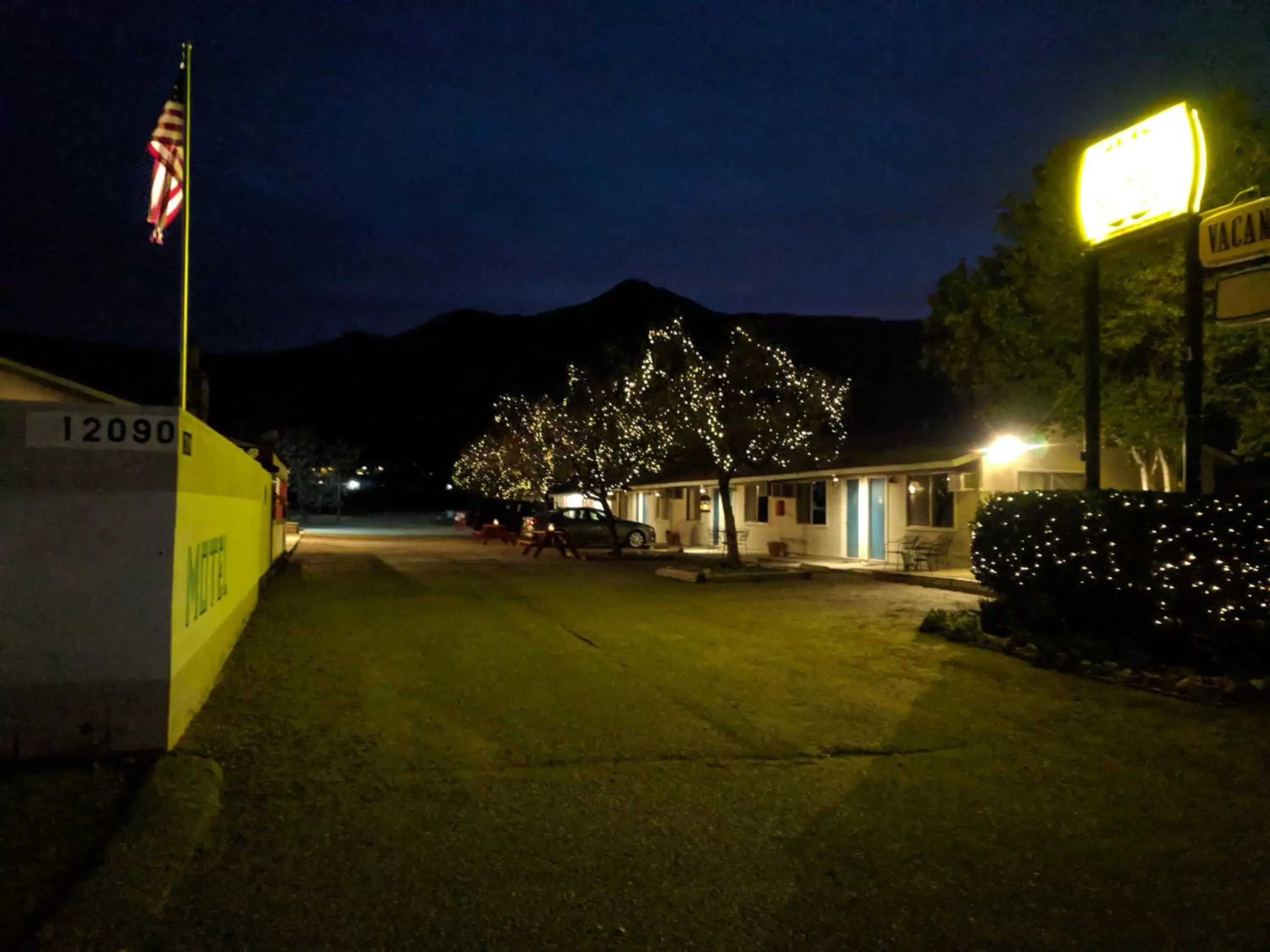 Property Building in Lakeview Motel