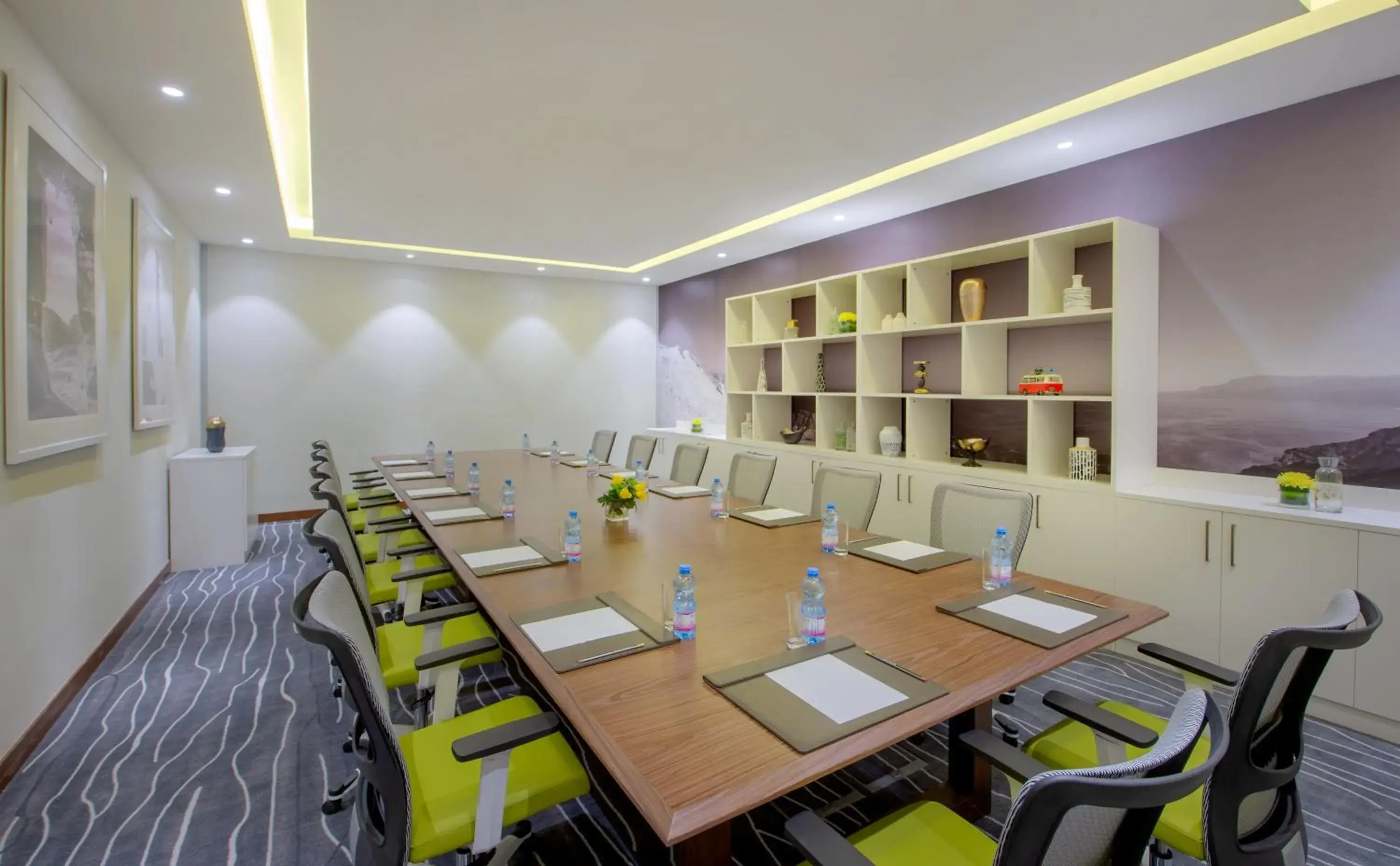 Business facilities in Wyndham Garden Muscat Al Khuwair