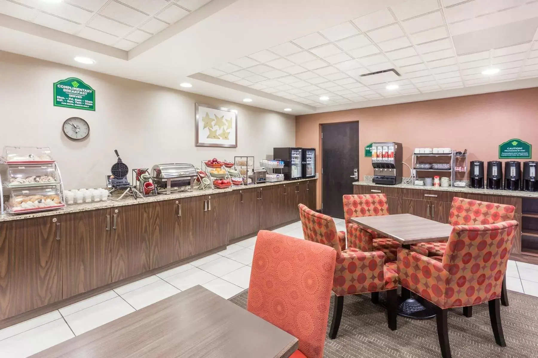 Breakfast, Restaurant/Places to Eat in Wingate By Wyndham Regina