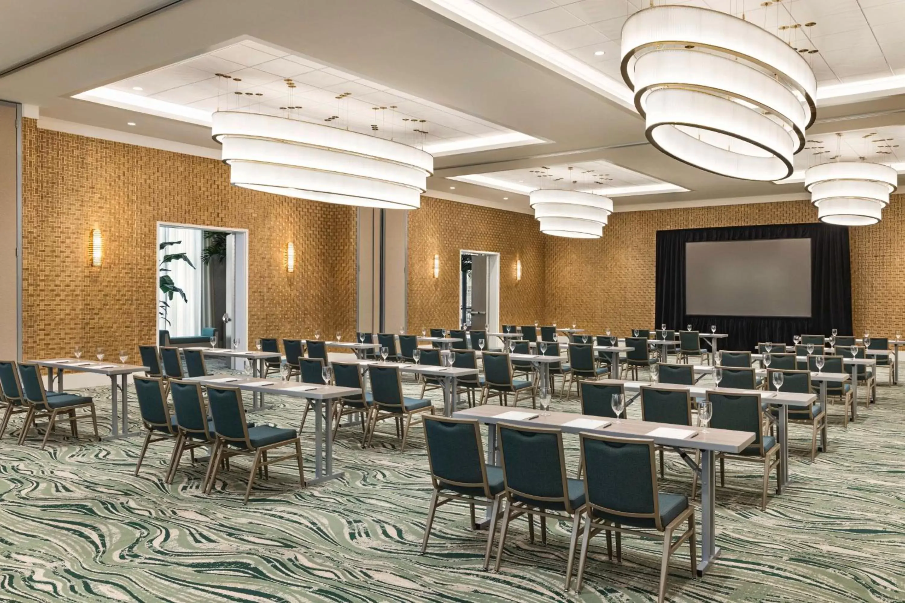 Meeting/conference room in Embassy Suites By Hilton Panama City Beach Resort