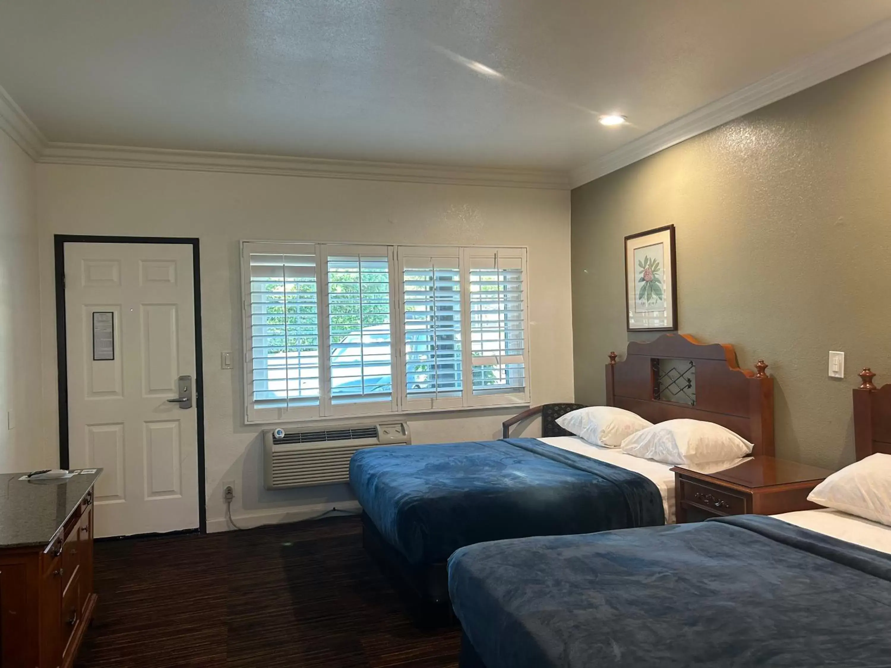 Bed in Welcome Inn Bed in Welcome Inn