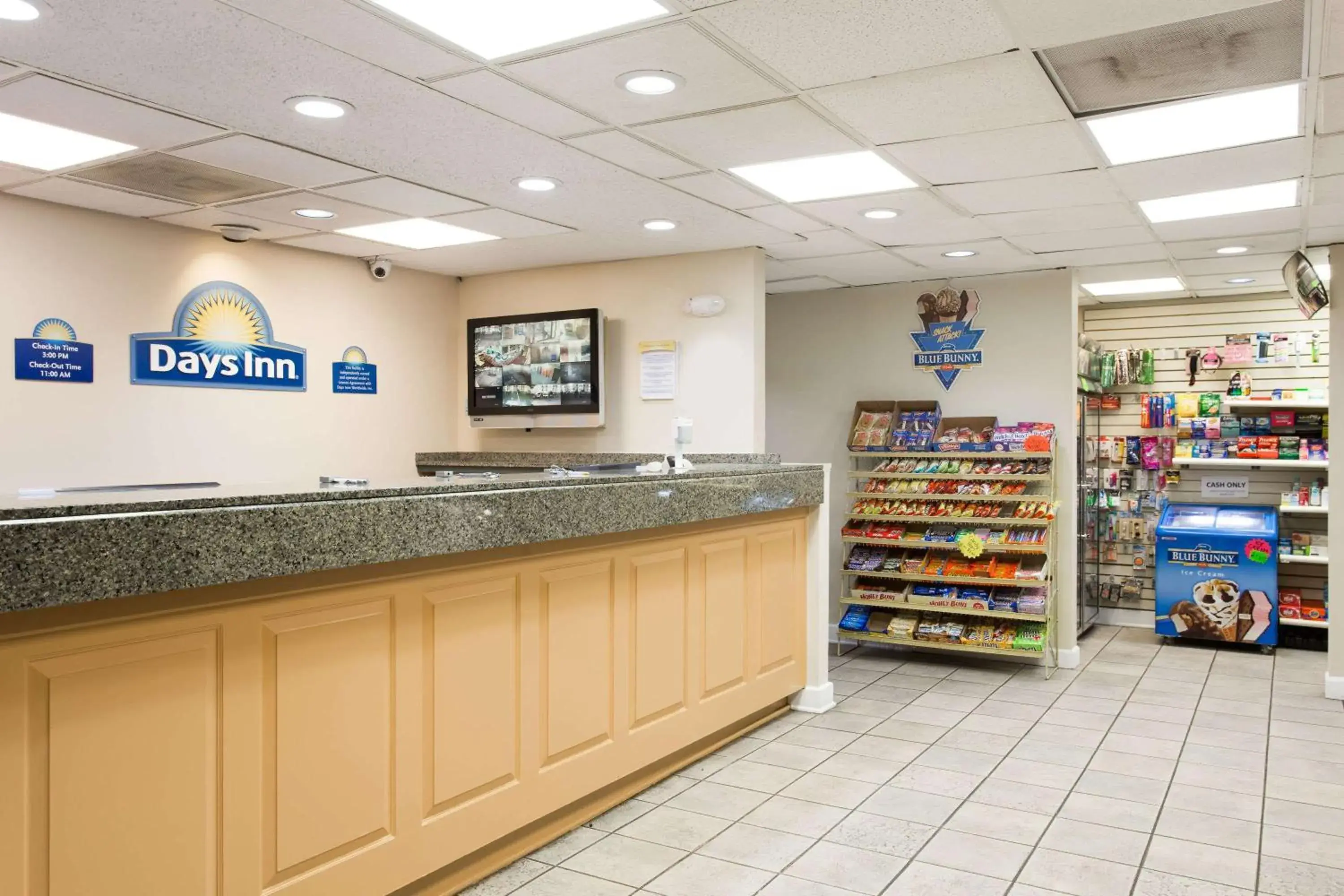 Lobby or reception in Days Inn by Wyndham Norfolk Airport