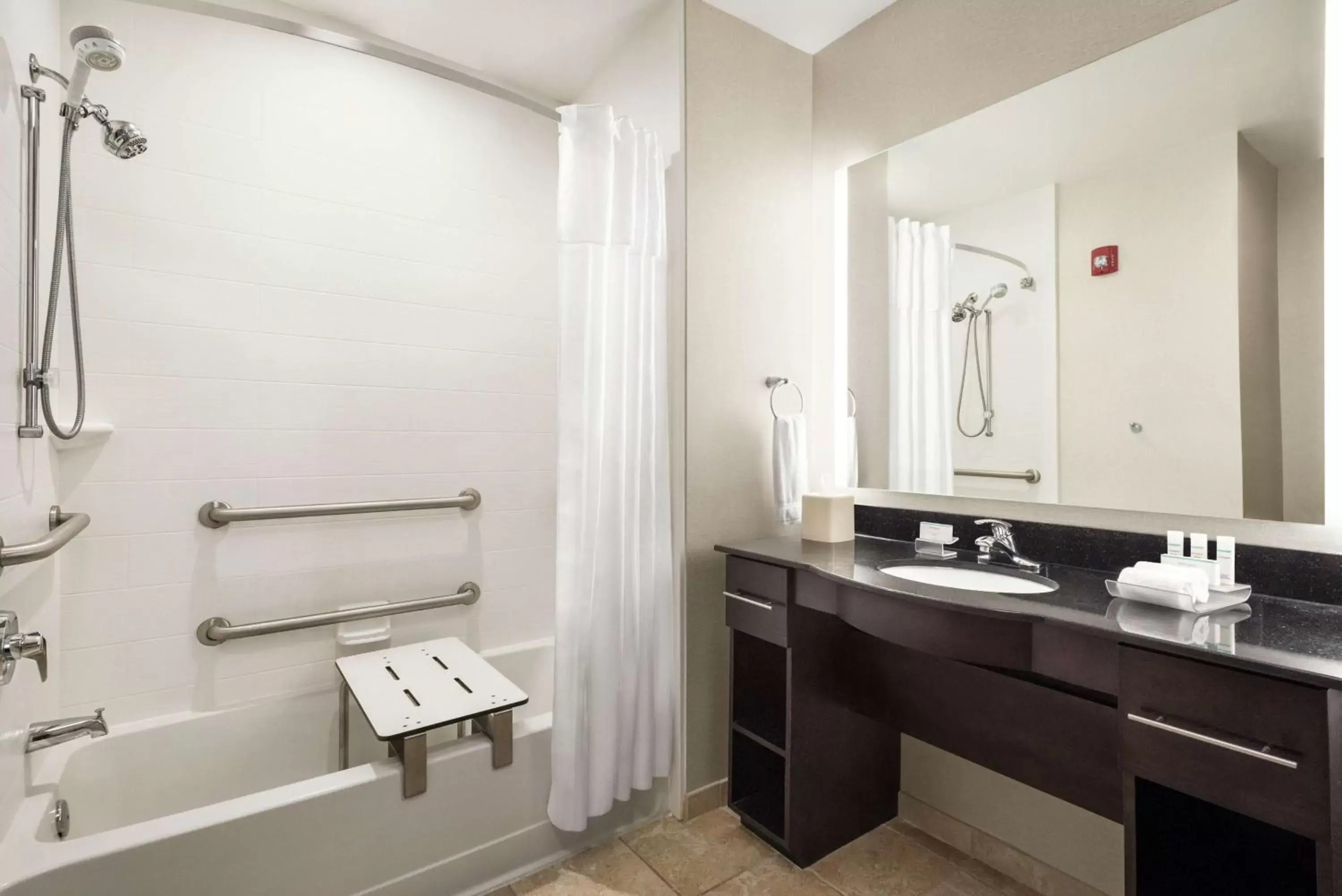 Bathroom in Homewood Suites Fort Wayne