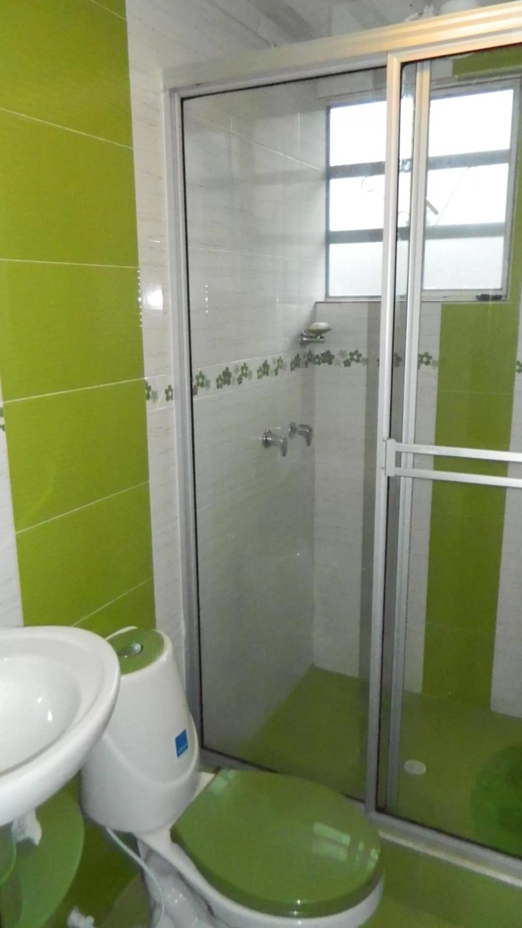 Portal de la Cascada - Mongui