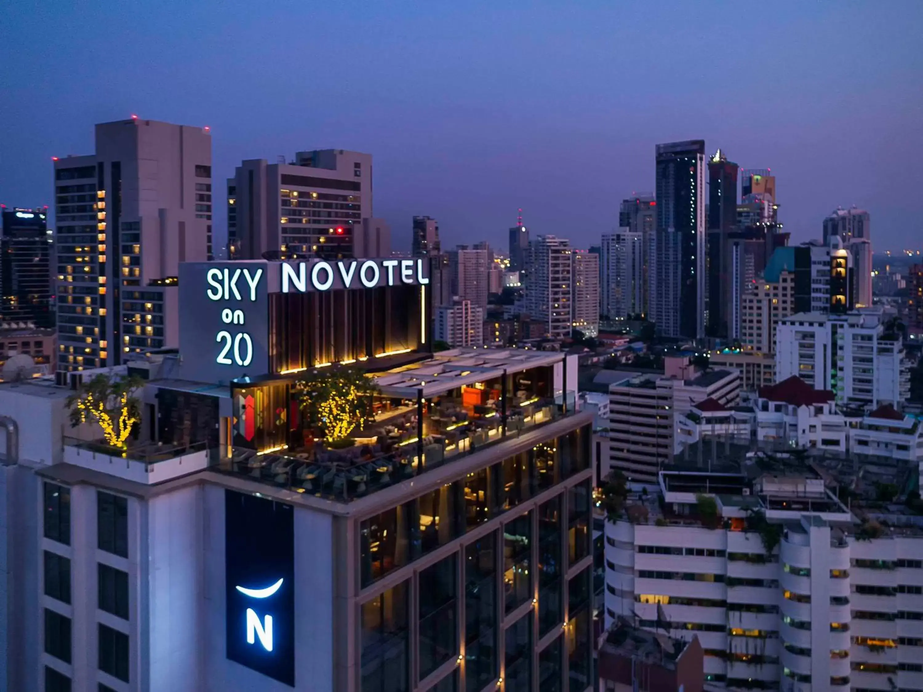 Property building in Novotel Bangkok Sukhumvit 20