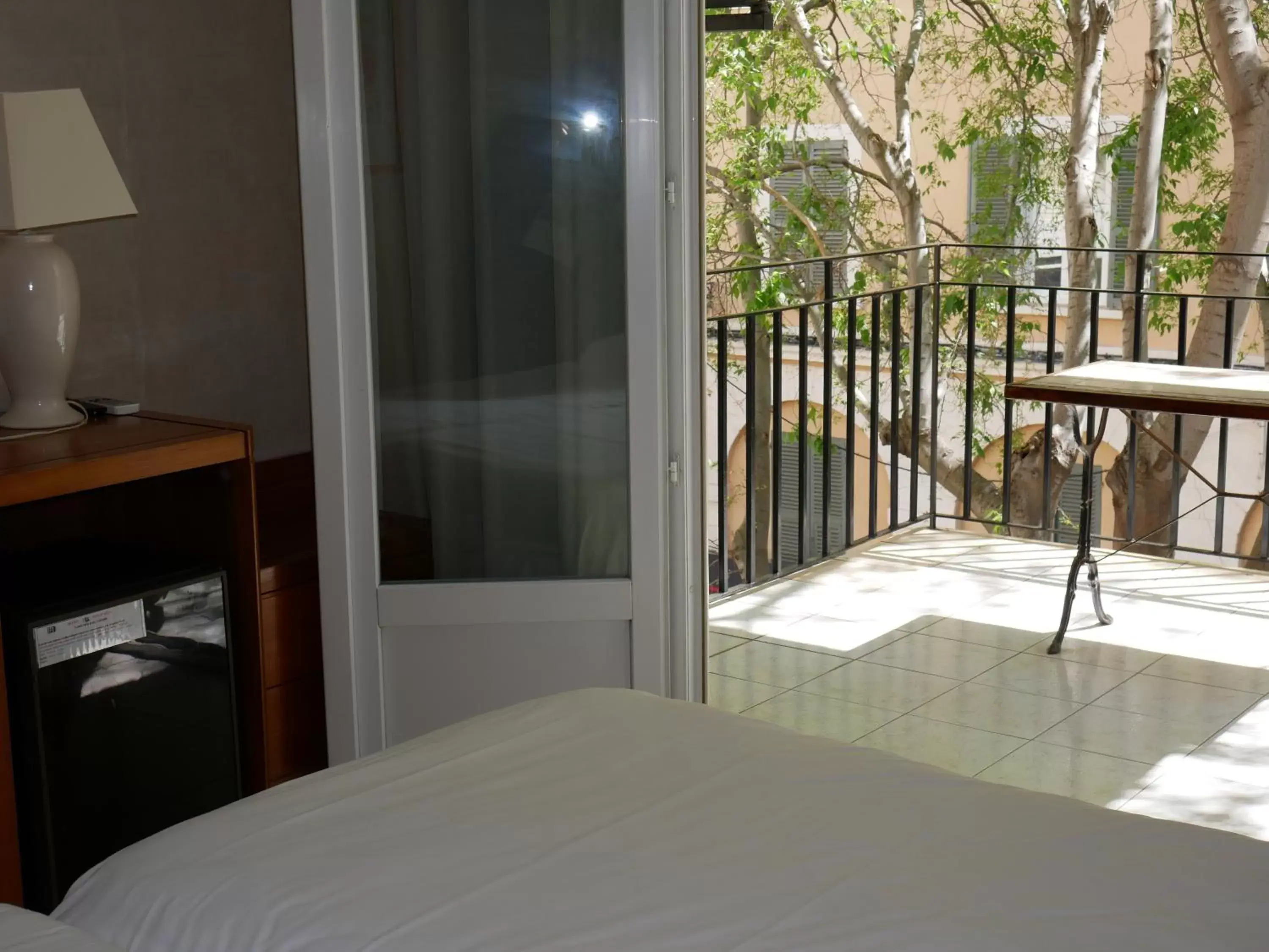 Balcony/Terrace, Bed in Hotel Bonaparte