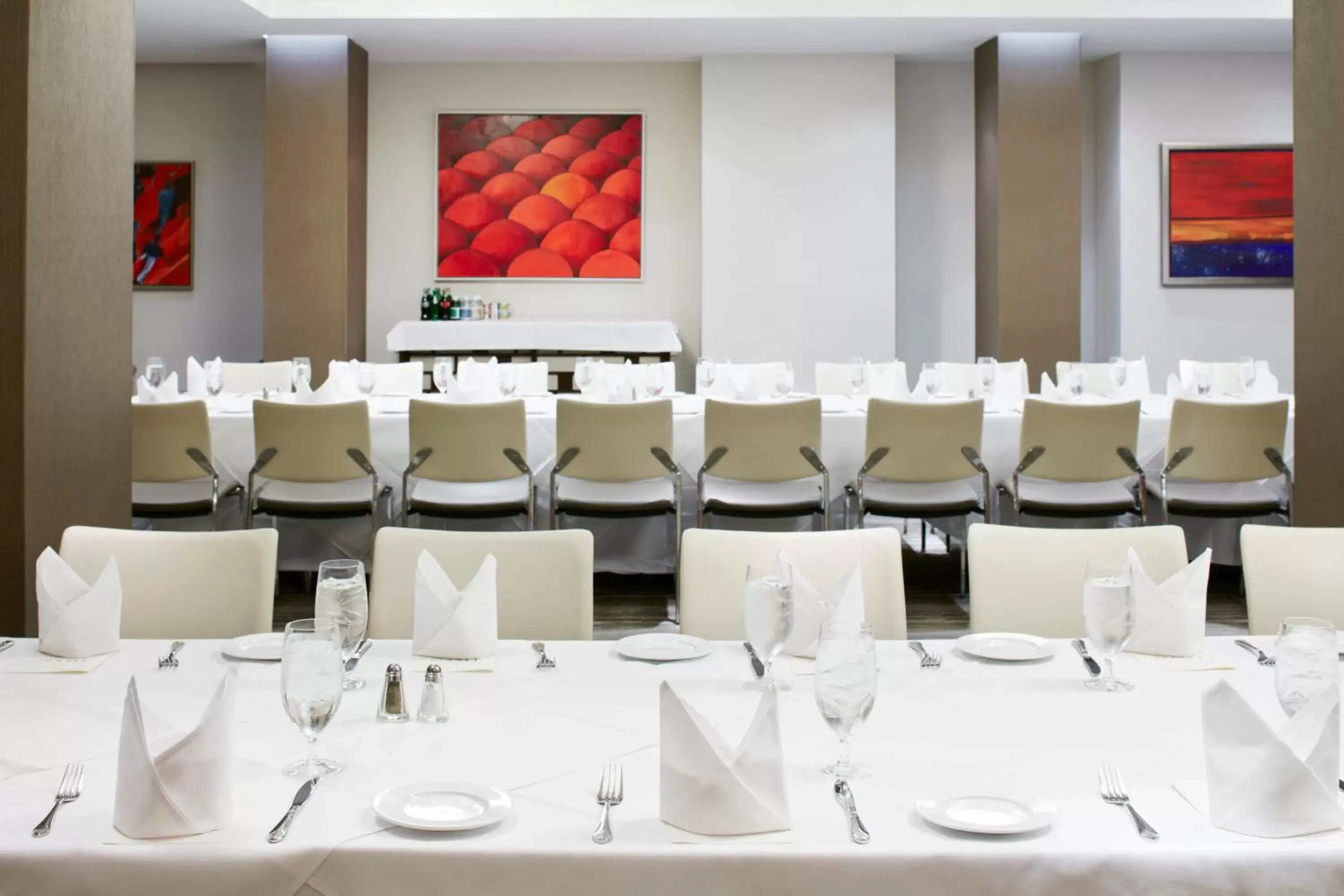 Meeting/conference room, Restaurant/Places to Eat in Club Quarters Hotel Grand Central, New York