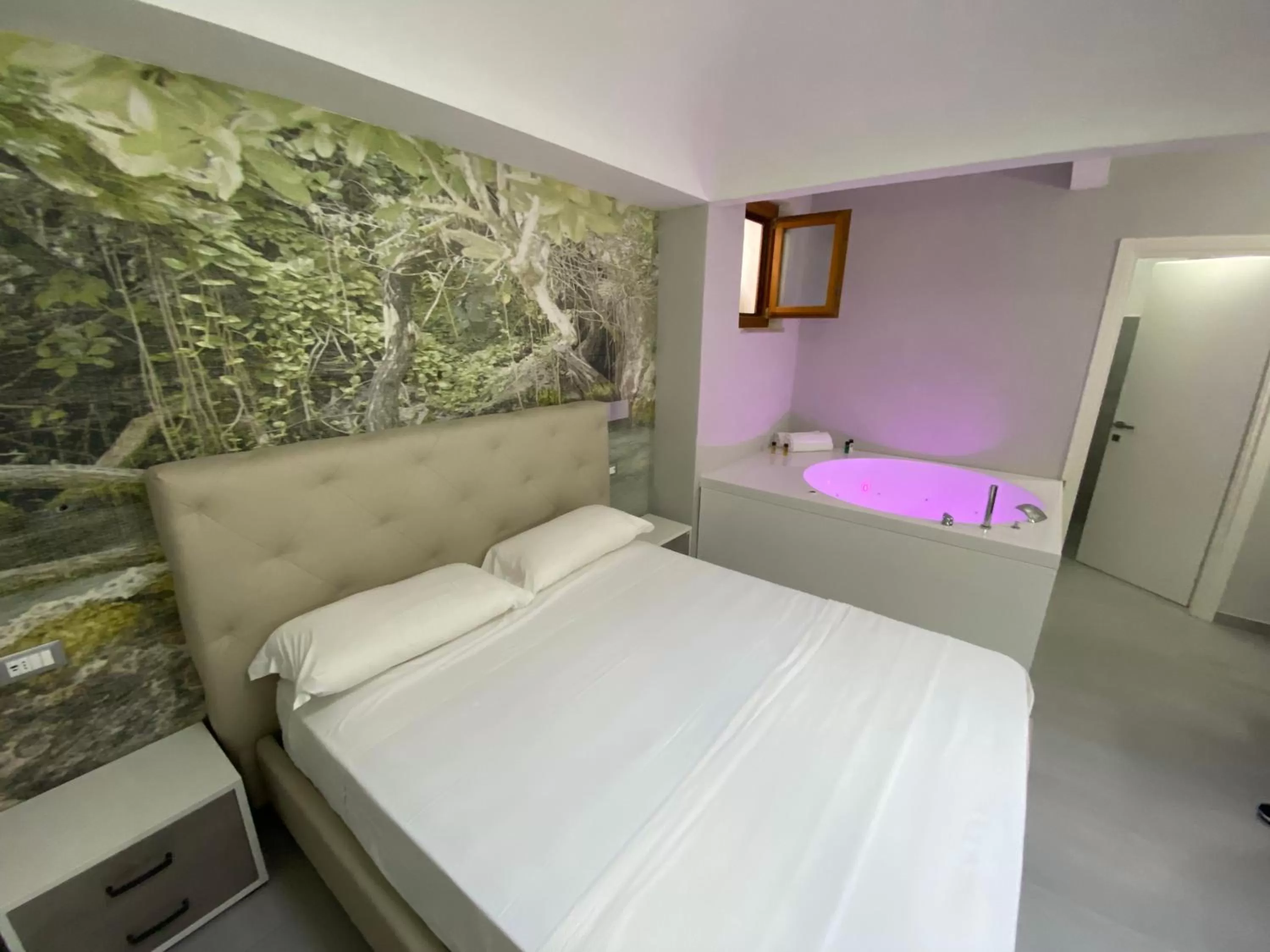 Bed in Clipper Suite