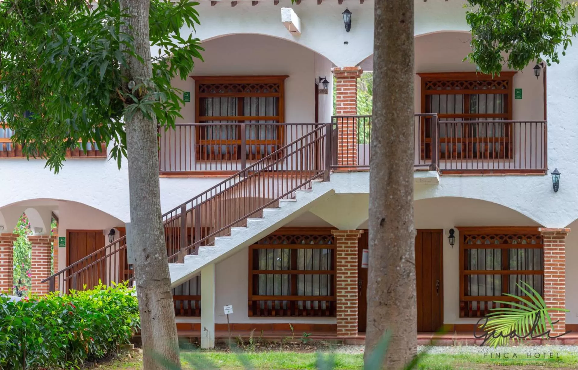 Facade/entrance in Finca Hotel Guali Santafe