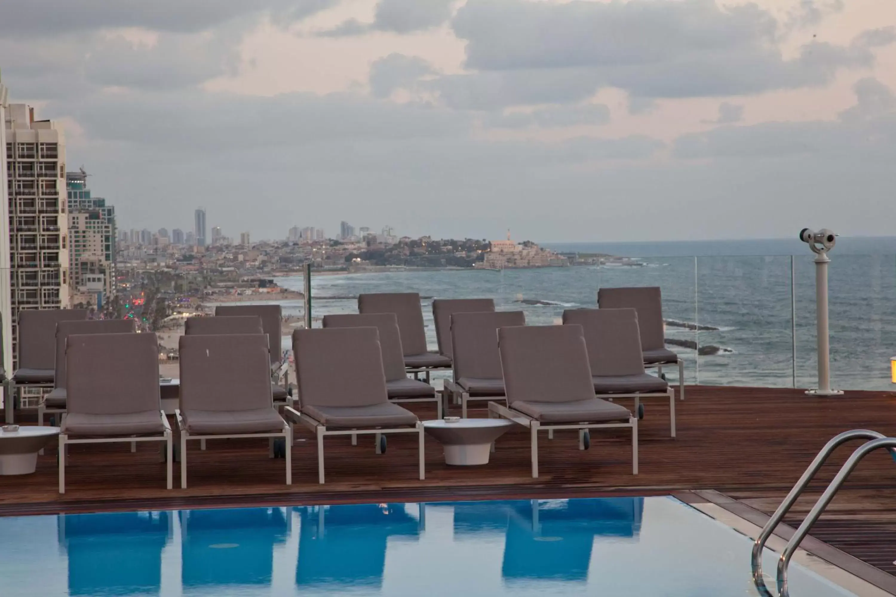 Sea view, Swimming Pool in Carlton Tel Aviv Hotel – Luxury on the Beach