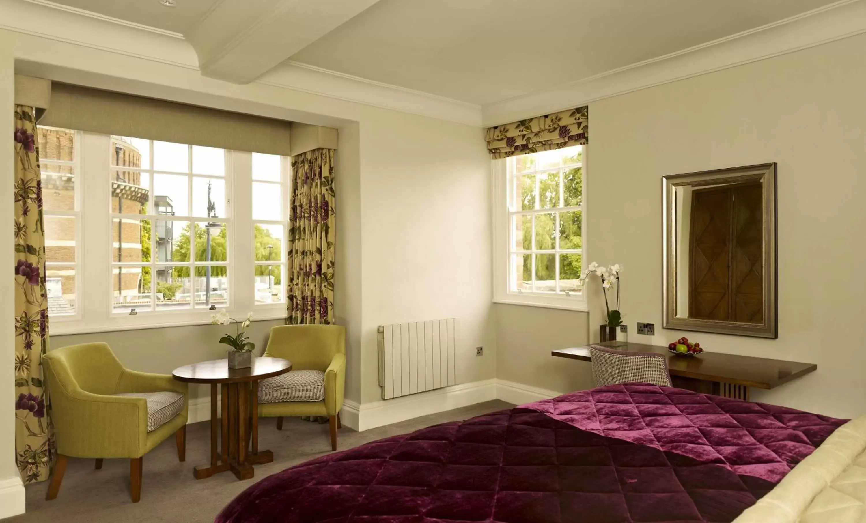 Photo of the whole room, Bed in The Arden Hotel Stratford - Eden Hotel Collection