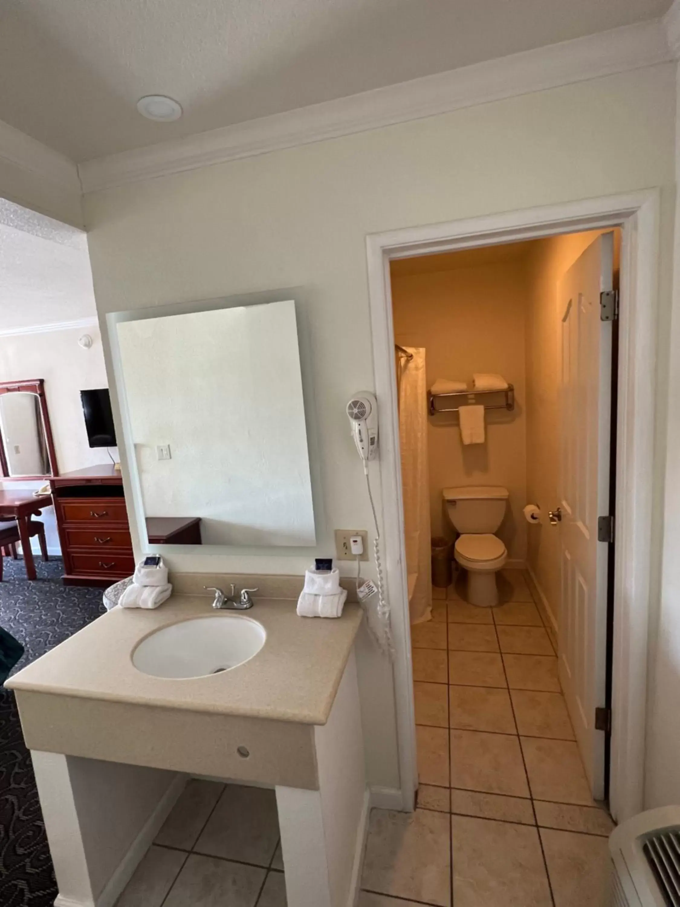 Bathroom in Americas Best Value Inn Hanford