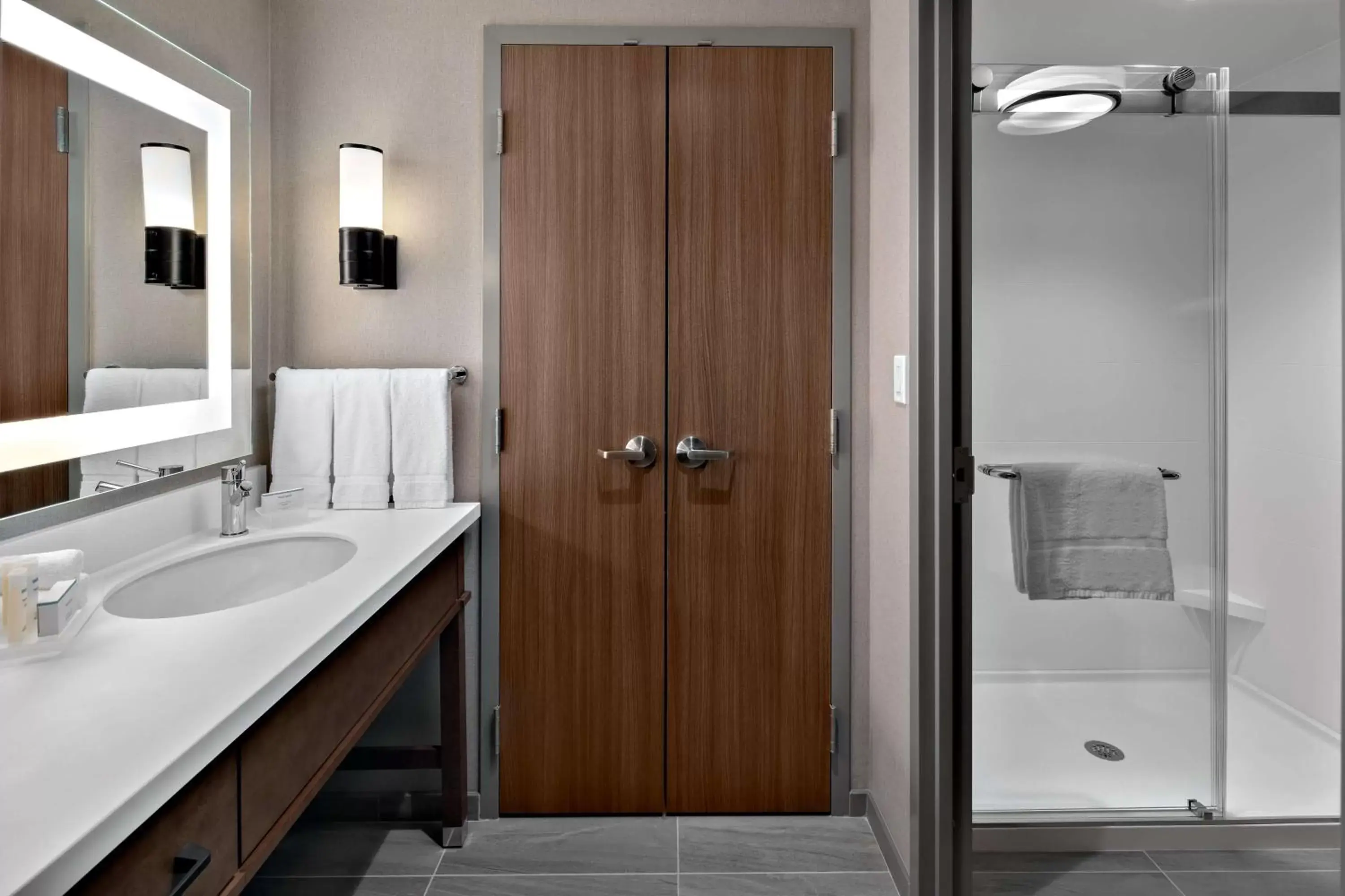 Bathroom in Homewood Suites by Hilton Boston Woburn