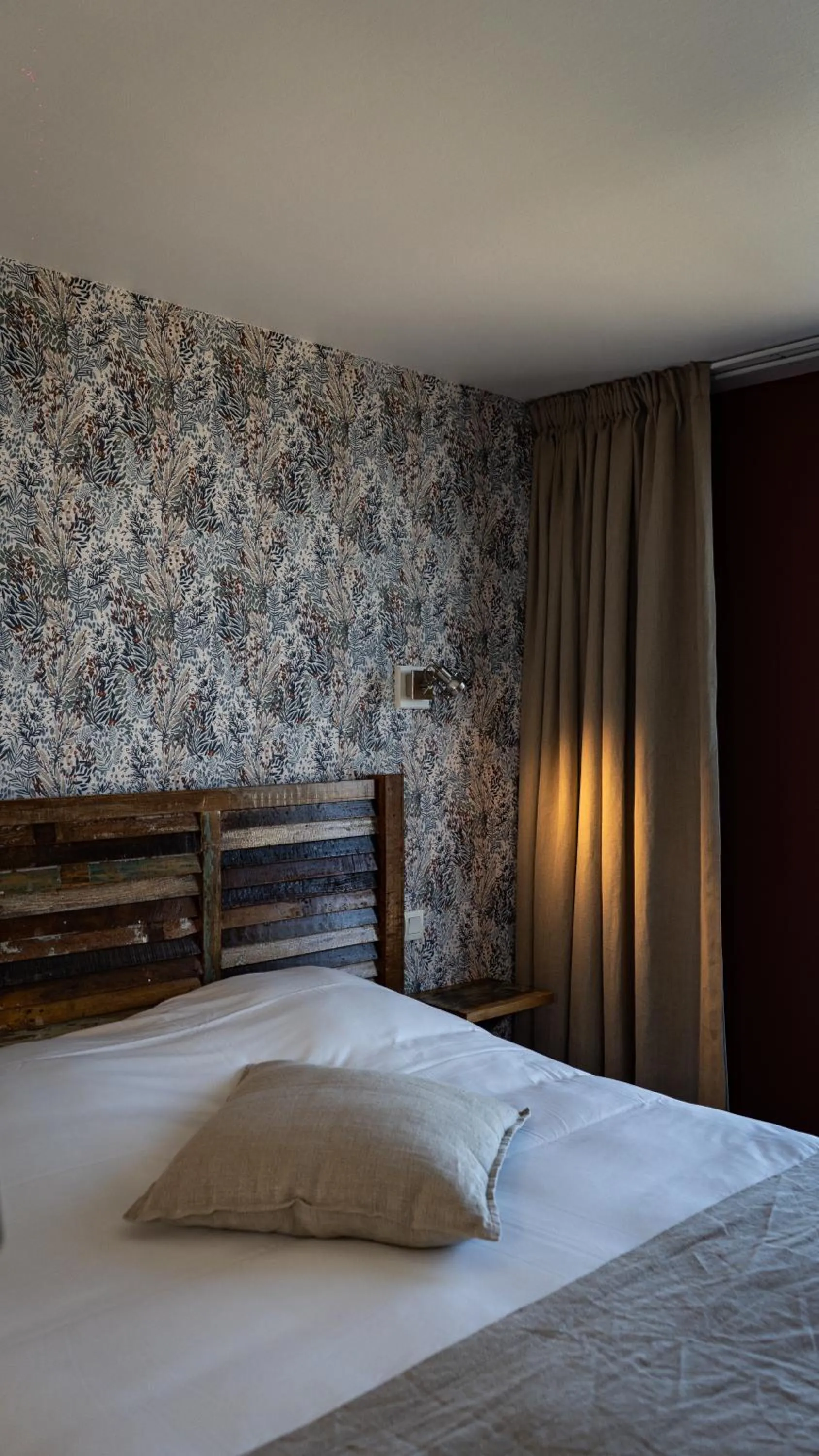 Photo of the whole room, Bed in Hôtel Vauban