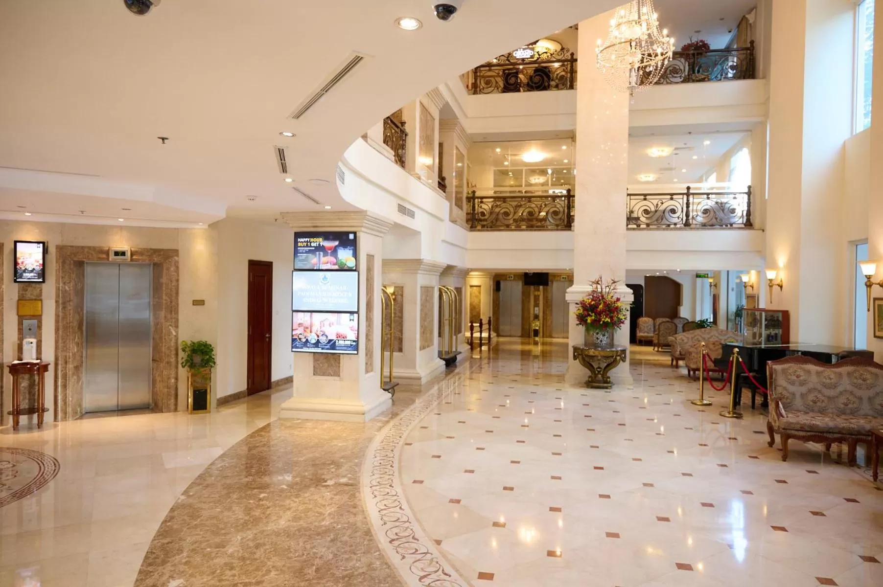 Lobby or reception in Hotel Grand Saigon