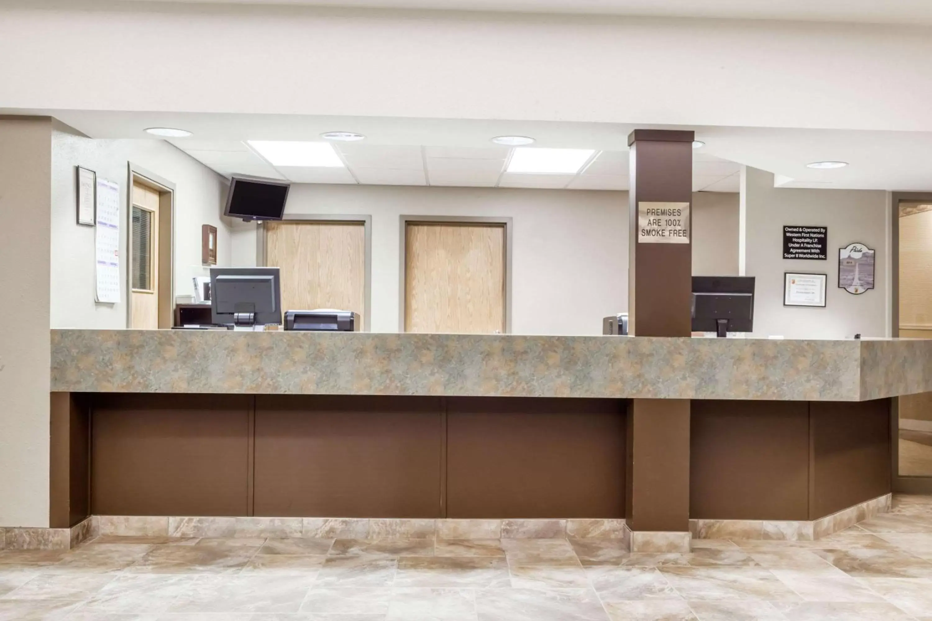 Lobby or reception in Super 8 by Wyndham Prince Albert Lobby or reception in Super 8 by Wyndham Prince Albert