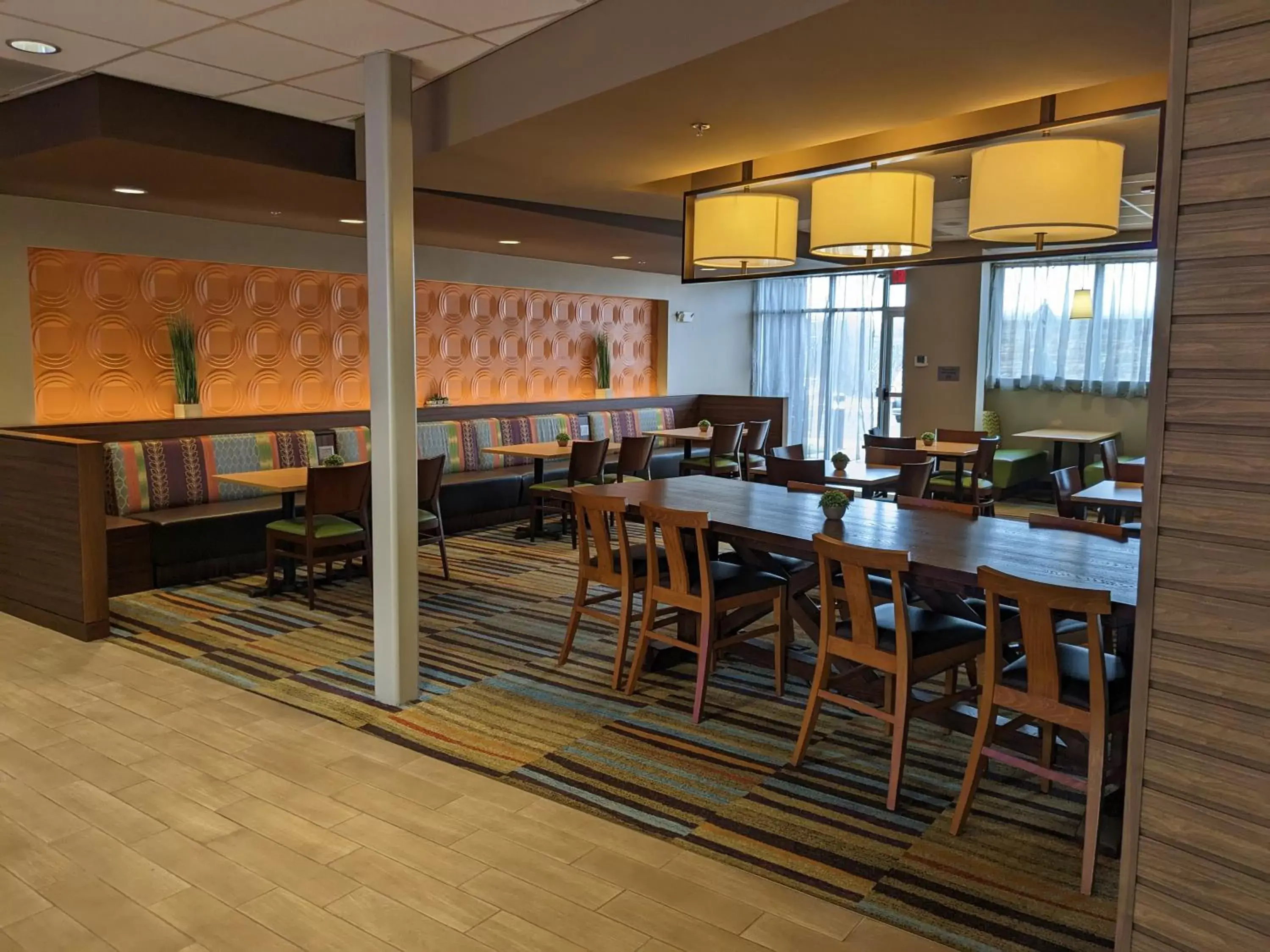 Breakfast, Restaurant/Places to Eat in Fairfield Inn & Suites by Marriott Poplar Bluff