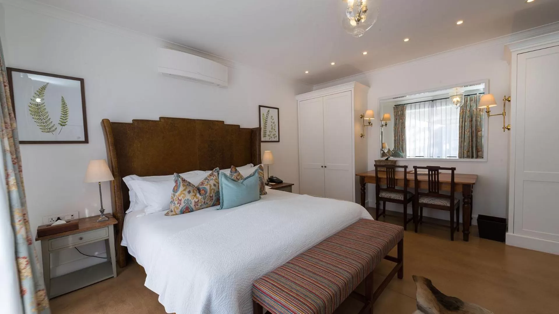 Bed in Drostdy Hotel