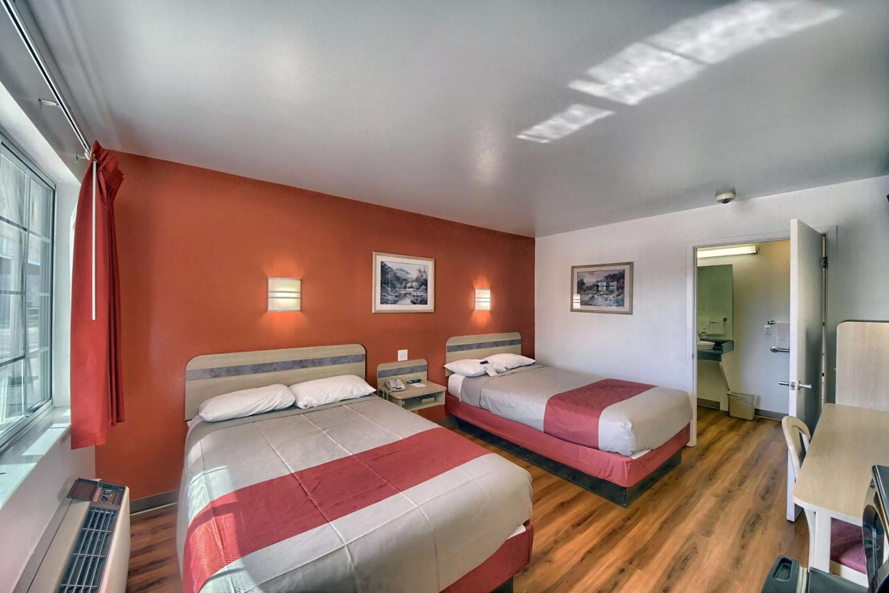 Photo of the whole room, Bed in Motel 6-Kerrville, TX