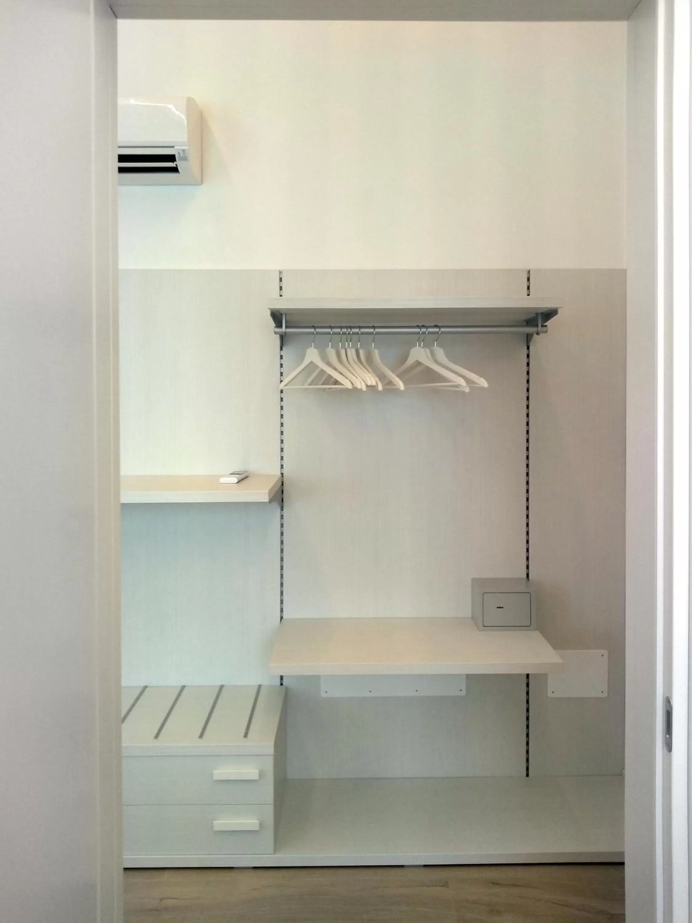 Bedroom, Bathroom in Le Mandragole B&B