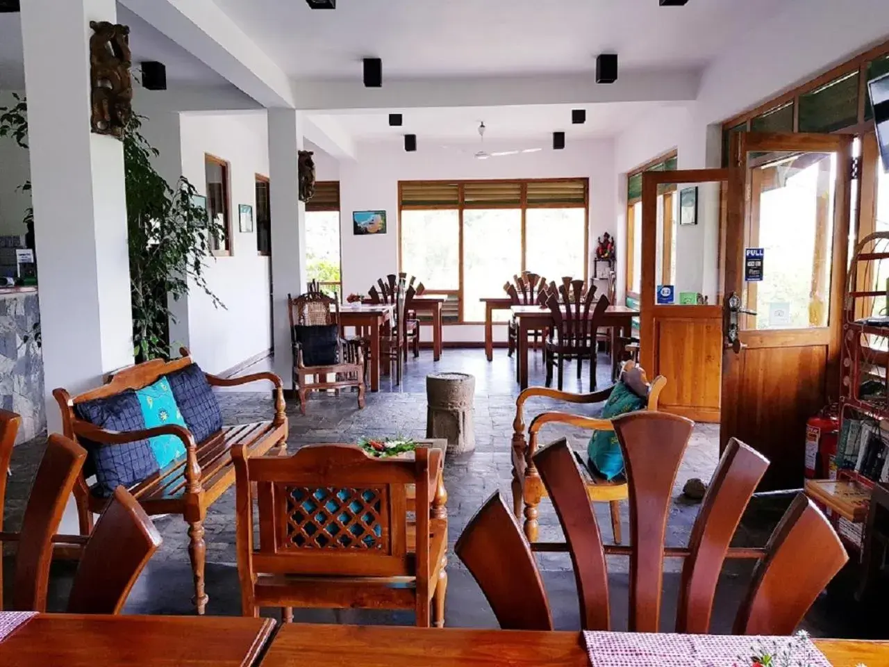 Restaurant/Places to Eat in Lakshmis Hotel