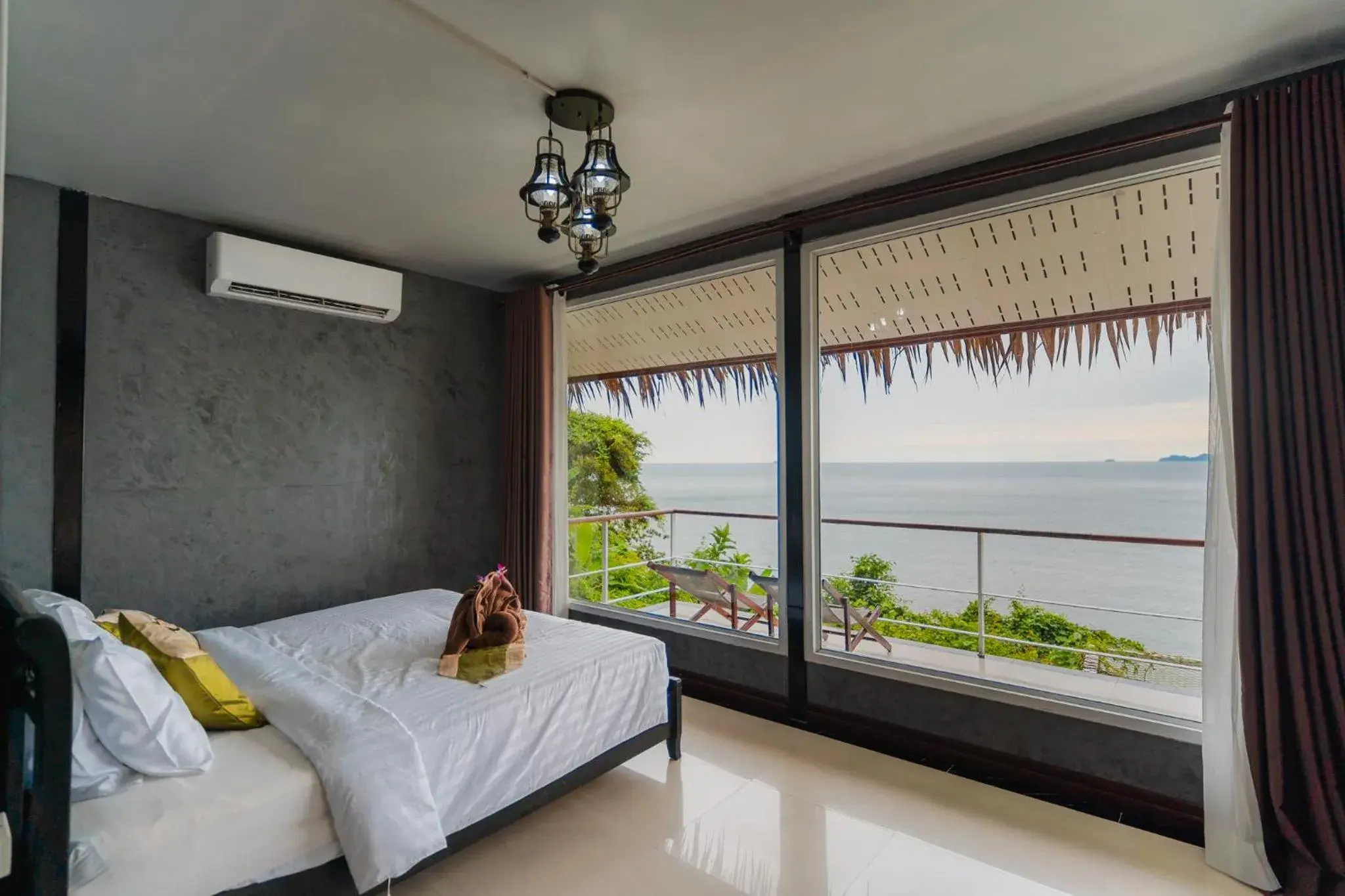 Bedroom in Koh Jum Resort