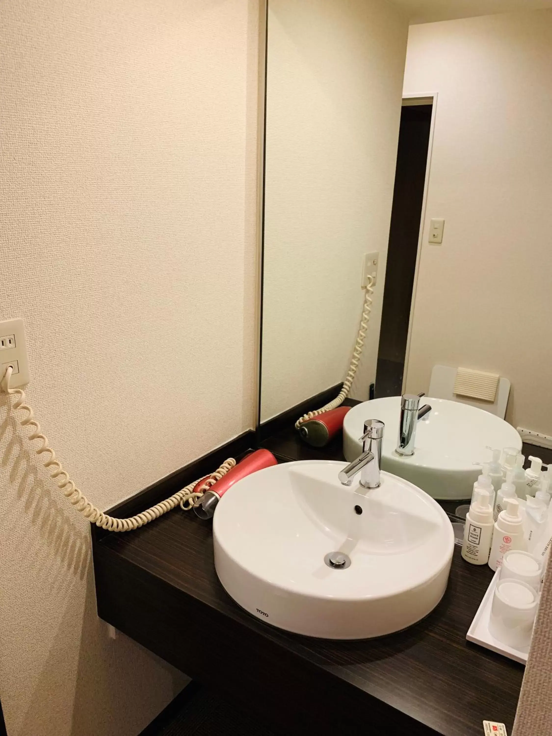 heating, Bathroom in Hotel TRW