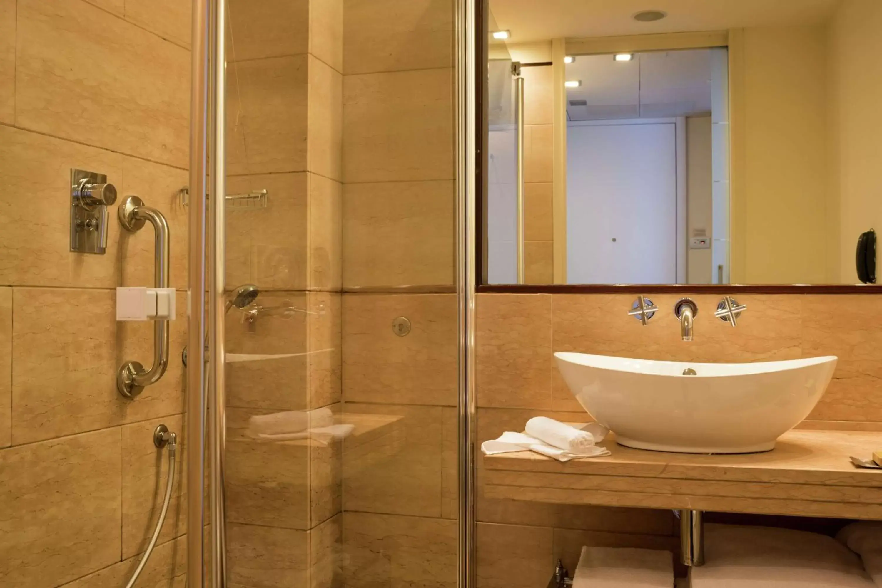 Bathroom in Hilton Florence Metropole