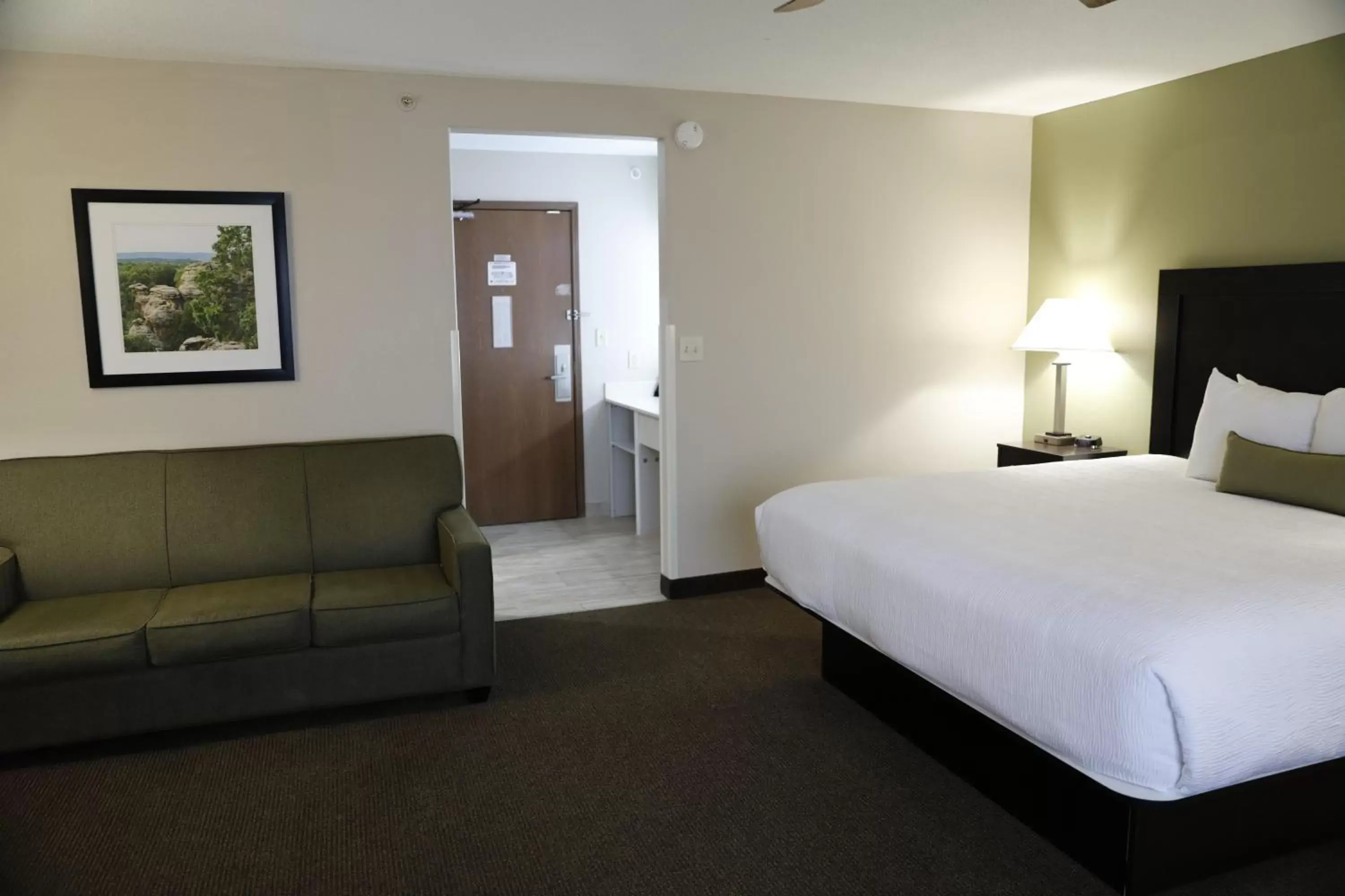 Bedroom, Bed in Baymont by Wyndham Rockford Bedroom, Bed in Baymont by Wyndham Rockford