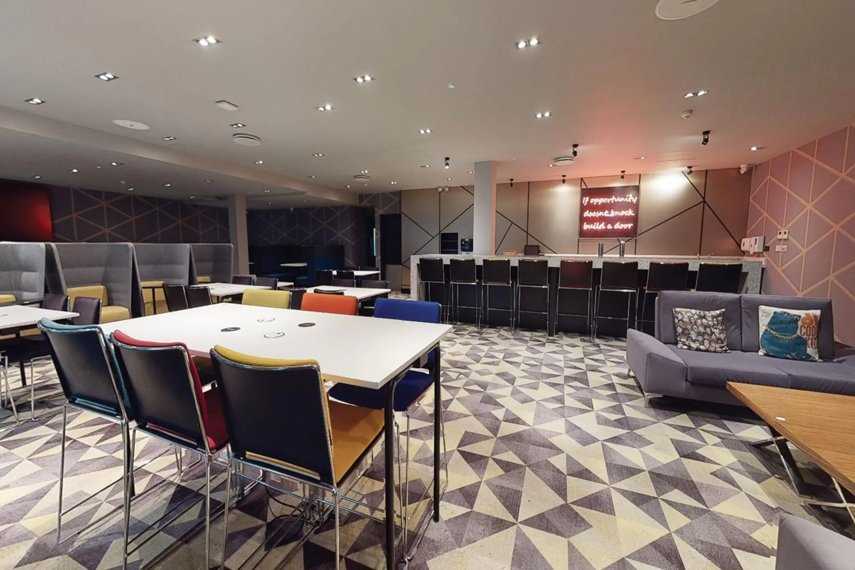 Business facilities in Village Hotel Birmingham Walsall